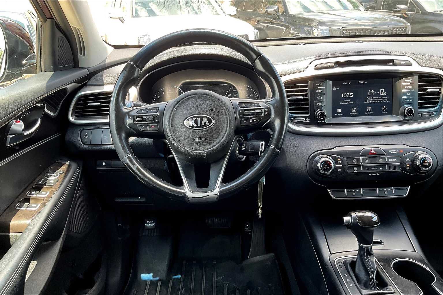 Thumbnail: 2018 Kia Sorento - 14