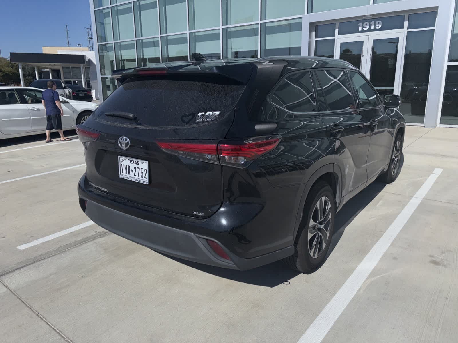 Thumbnail: 2021 Toyota Highlander - 5