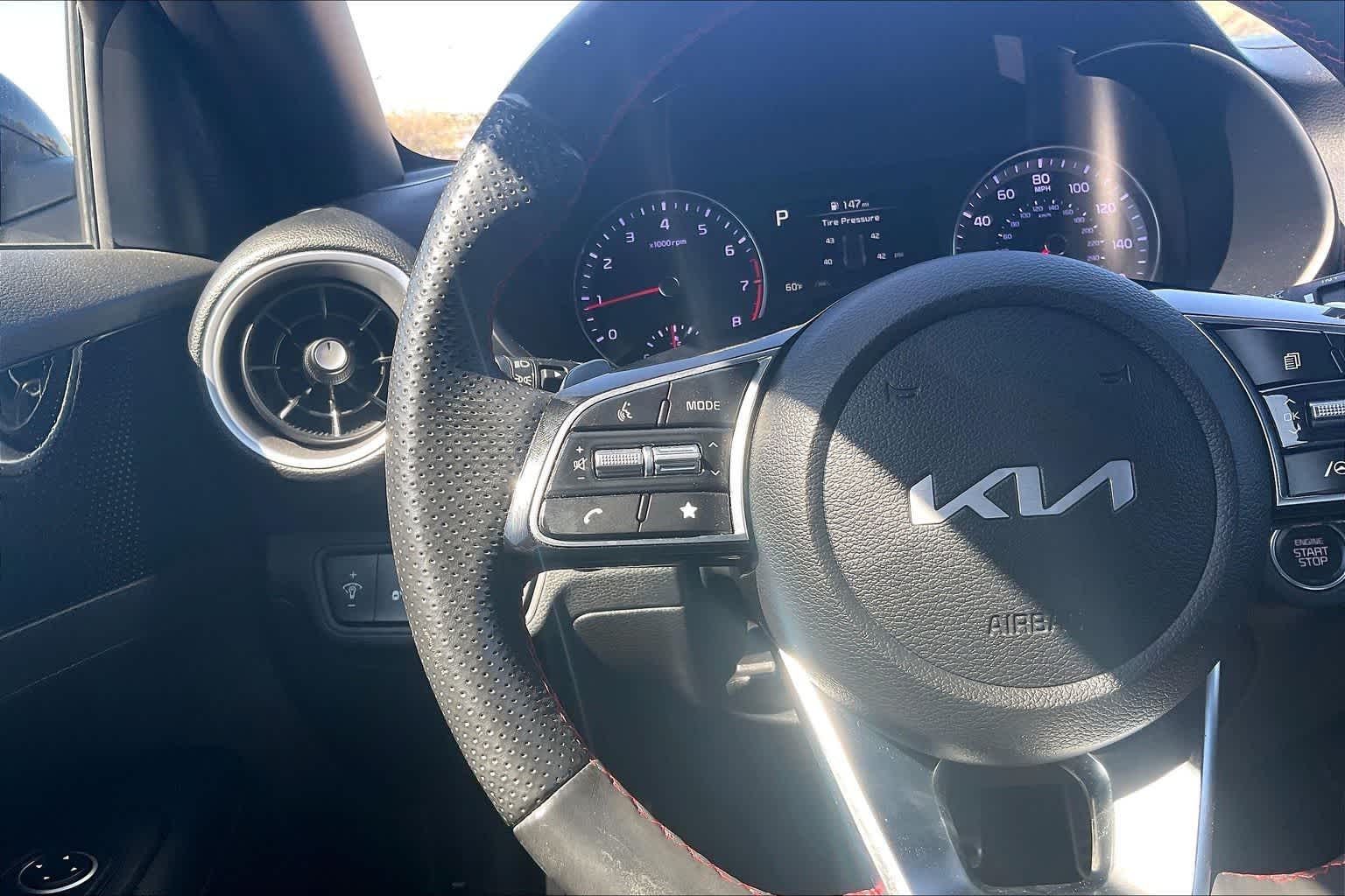 Thumbnail: 2024 Kia Forte - 24