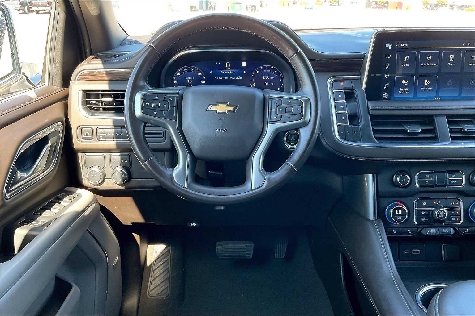 Thumbnail: 2023 Chevrolet Suburban - 14