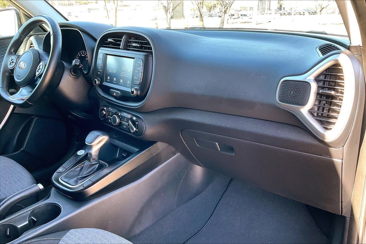 Thumbnail: 2020 Kia Soul - 22