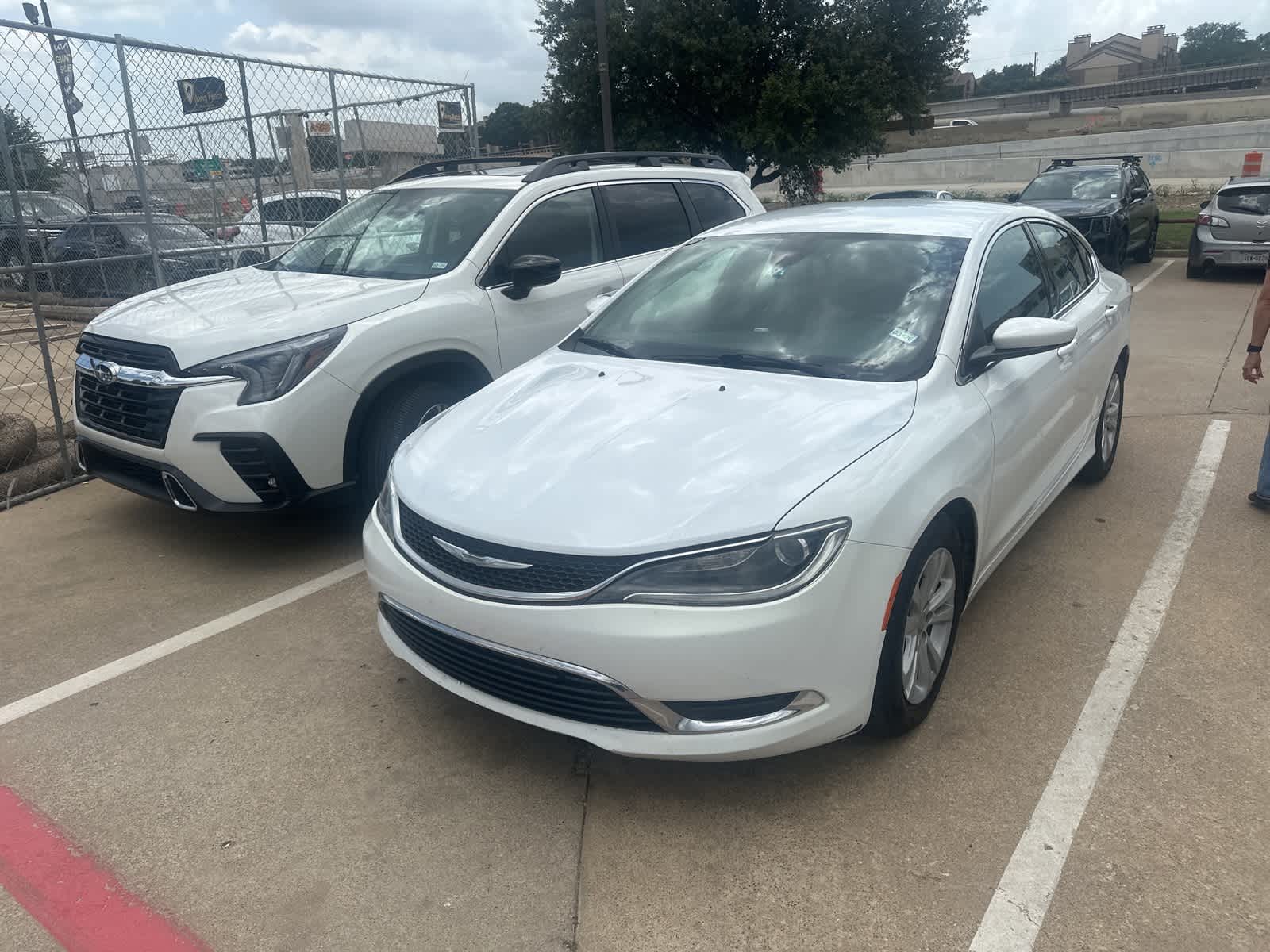 2015 Chrysler 200 Limited 3