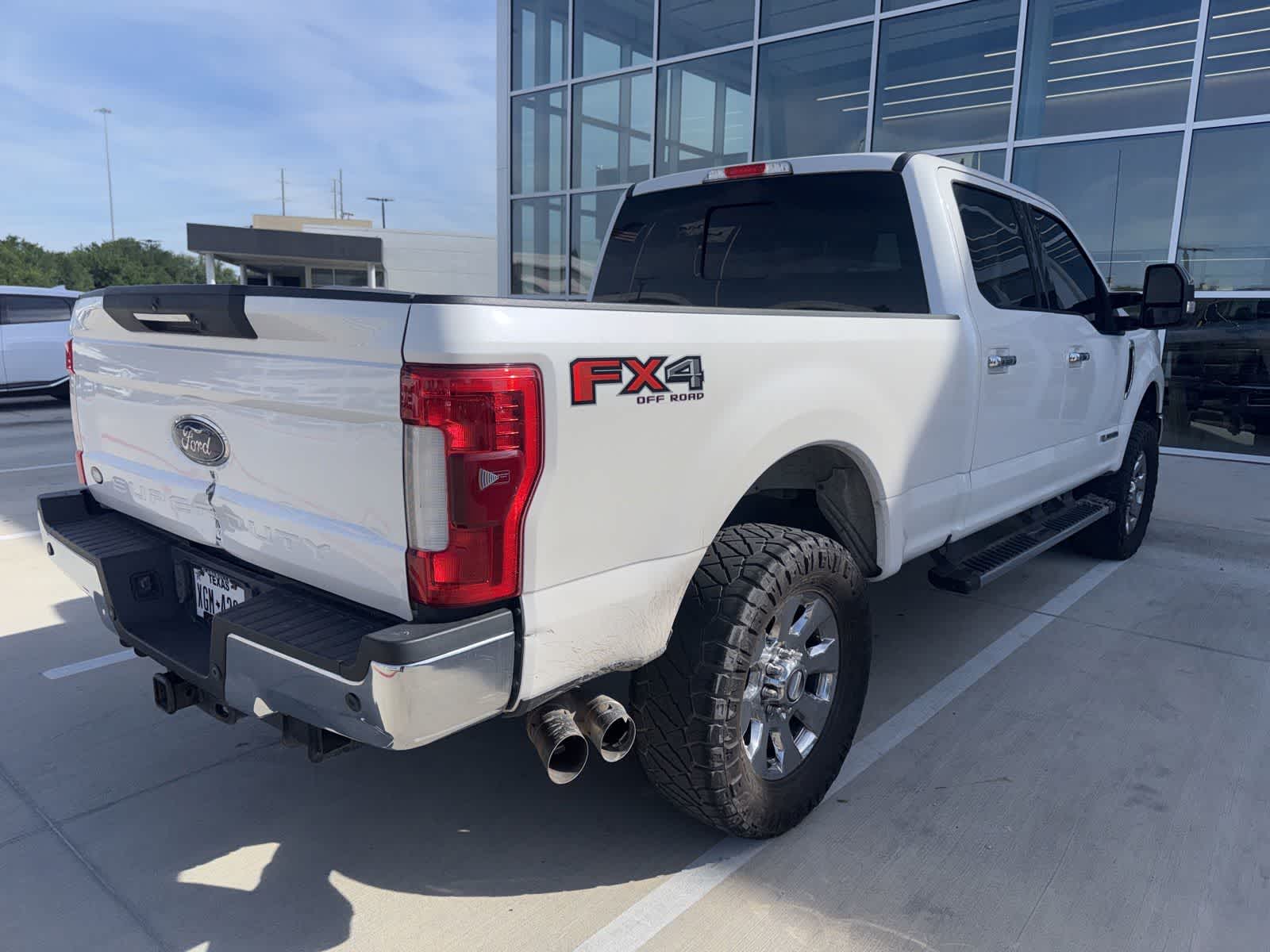 Thumbnail: 2017 Ford F-250 - 3