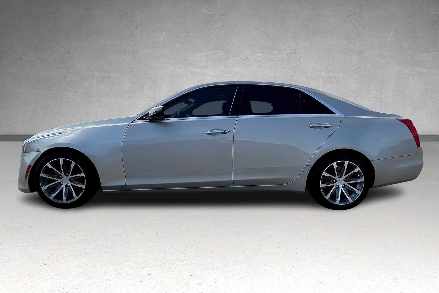 2016 Cadillac CTS Luxury photo 3