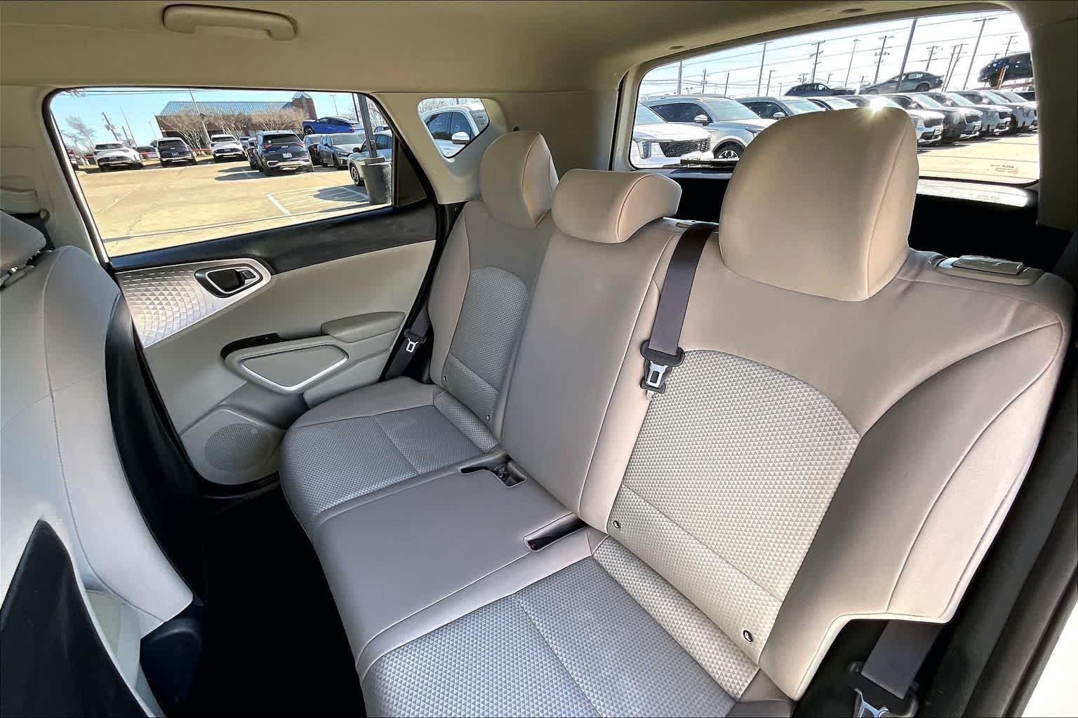 Thumbnail: 2022 Kia Soul - 27