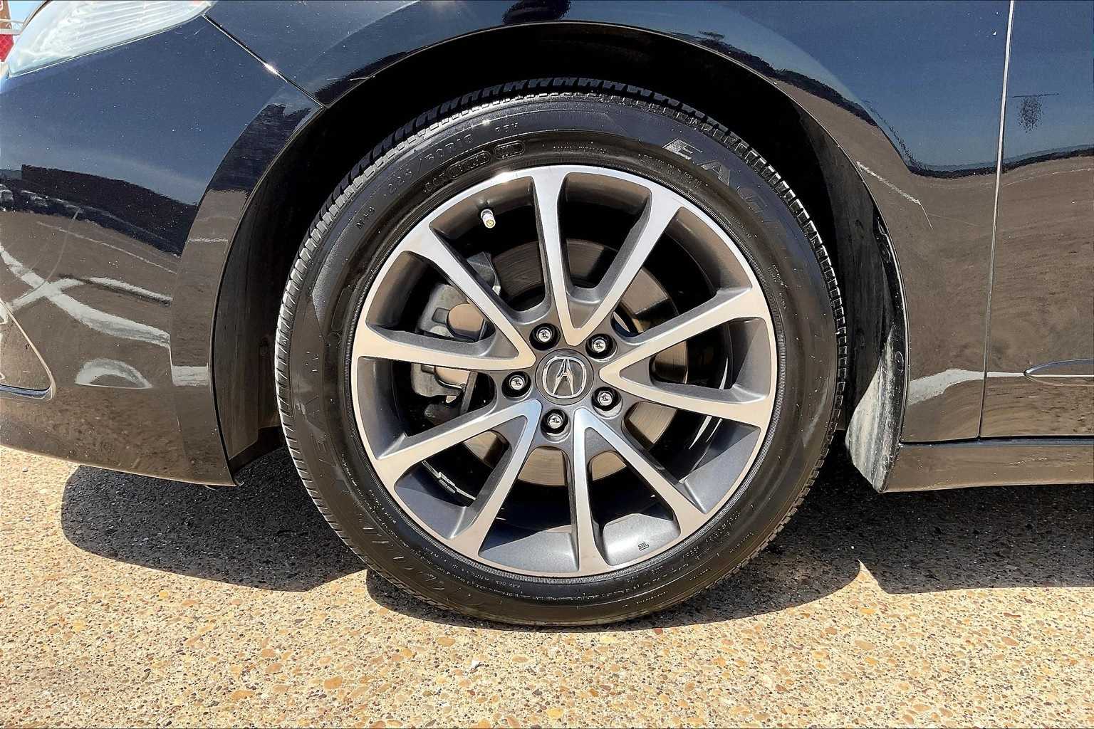 Thumbnail: 2015 Acura TLX - 8