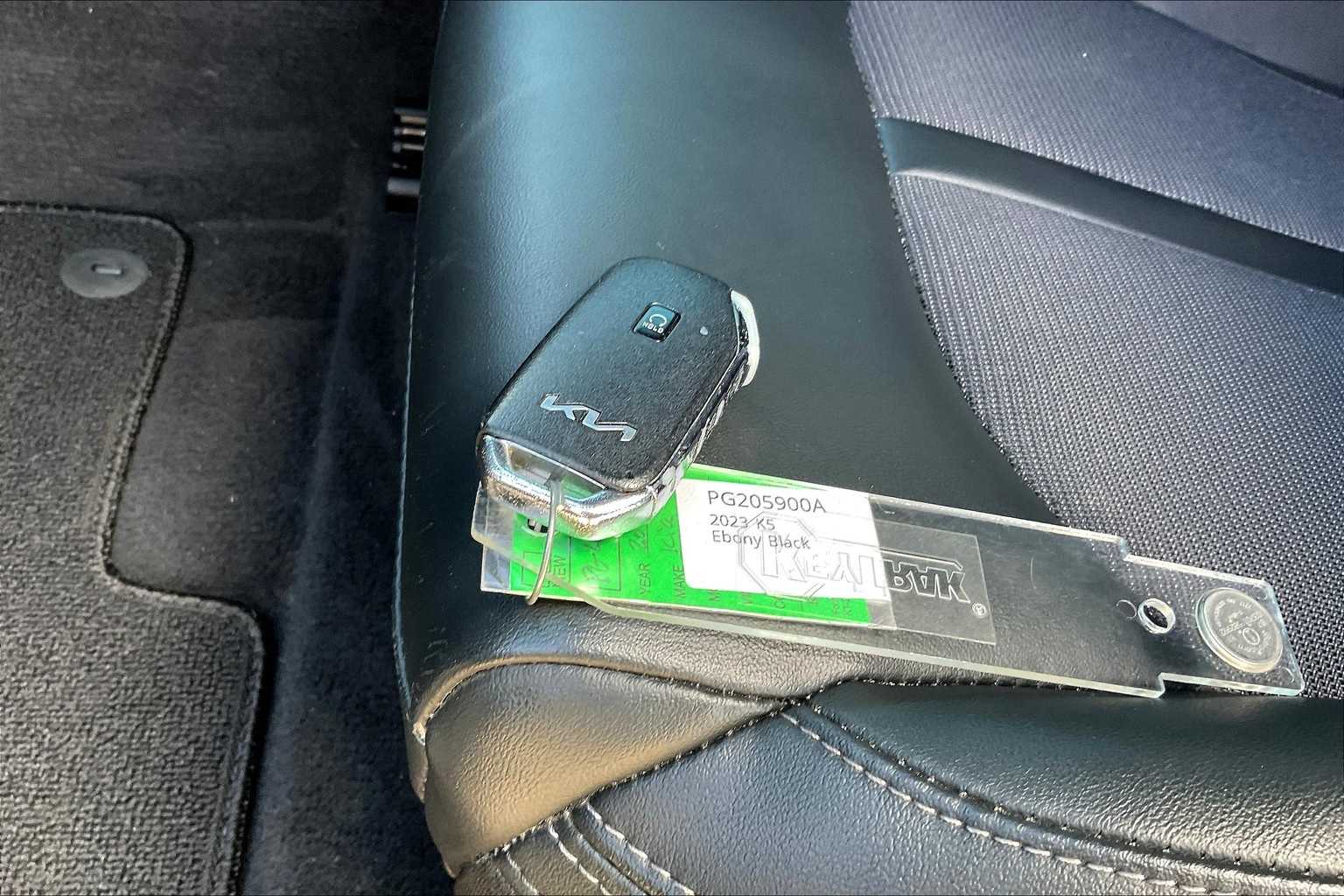 Thumbnail: 2023 Kia K5 - 19