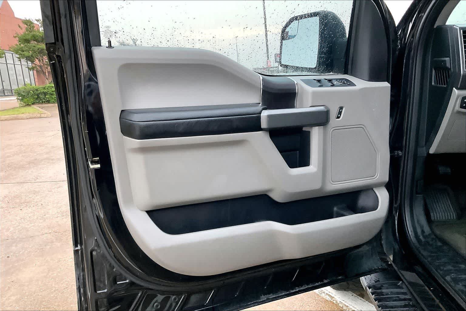 Thumbnail: 2016 Ford F-150 - 26