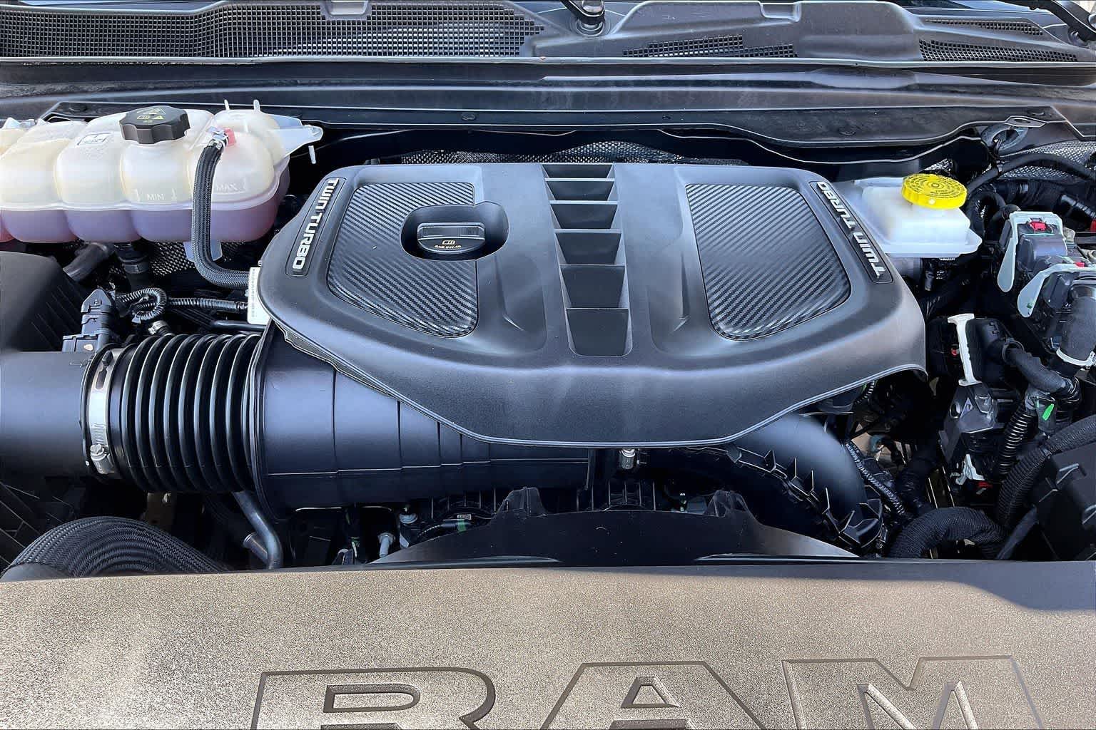 Thumbnail: 2025 RAM 1500 - 9