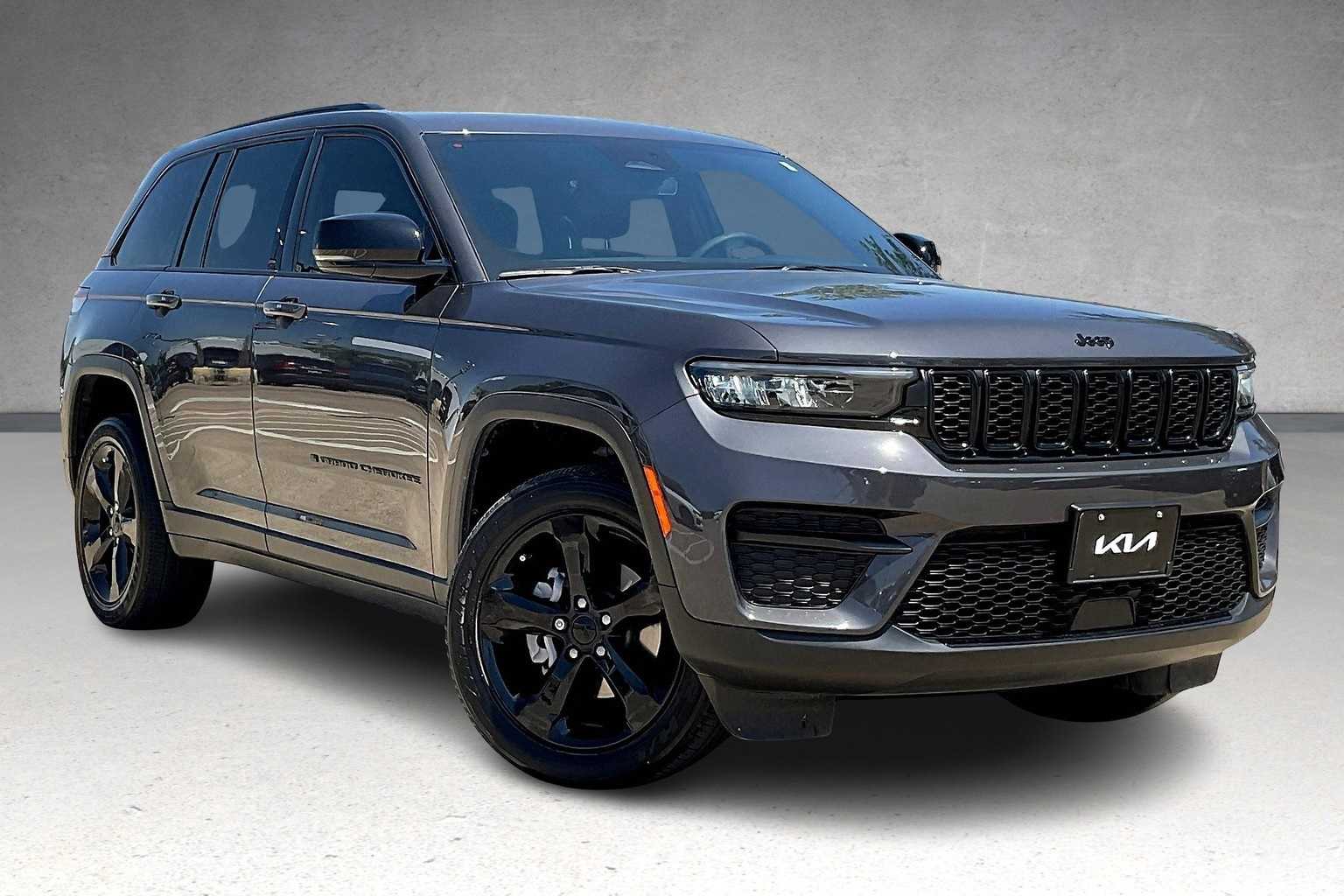 Thumbnail: 2023 Jeep Grand Cherokee - 21