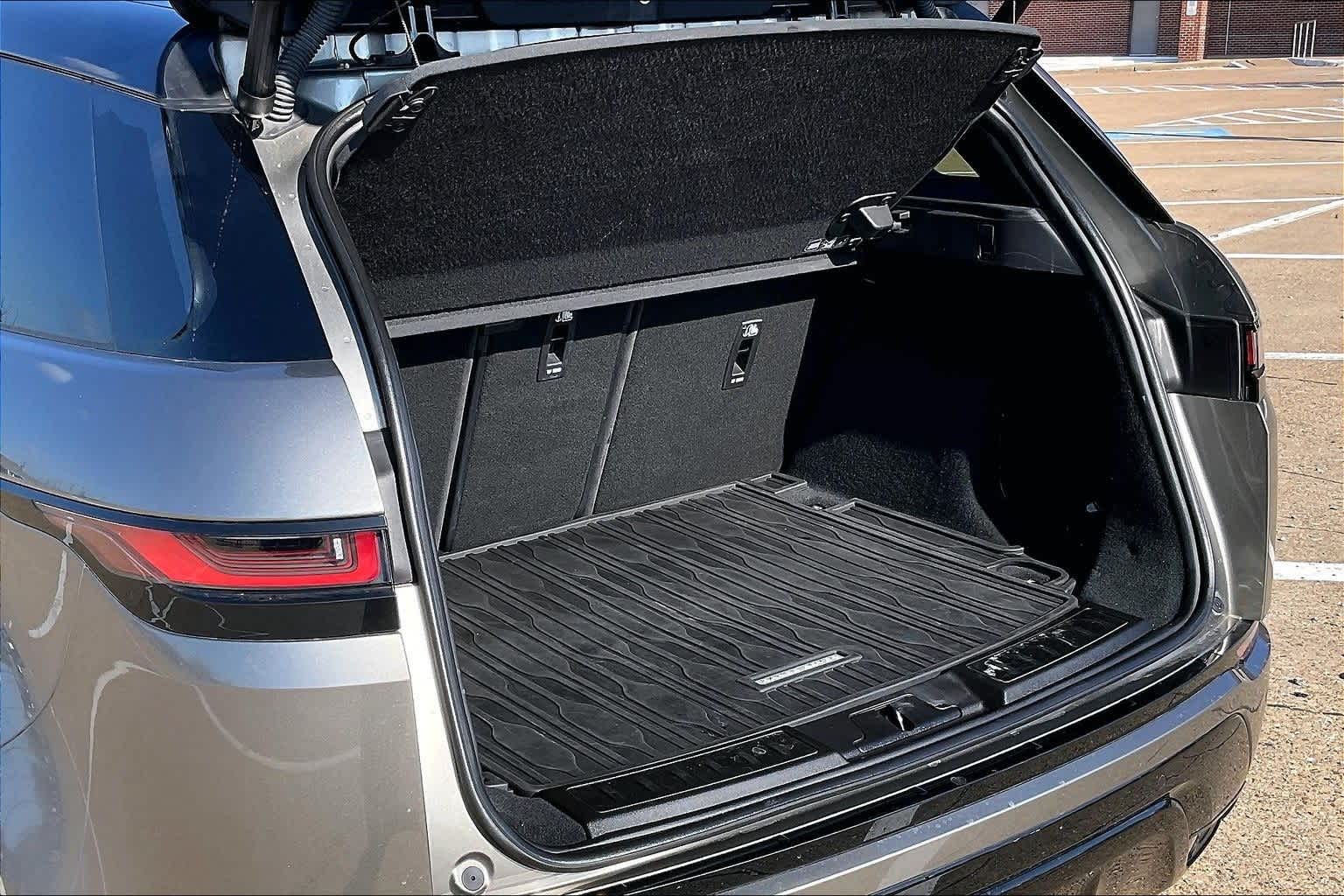 Thumbnail: 2020 Land Rover Range Rover Evoque - 18