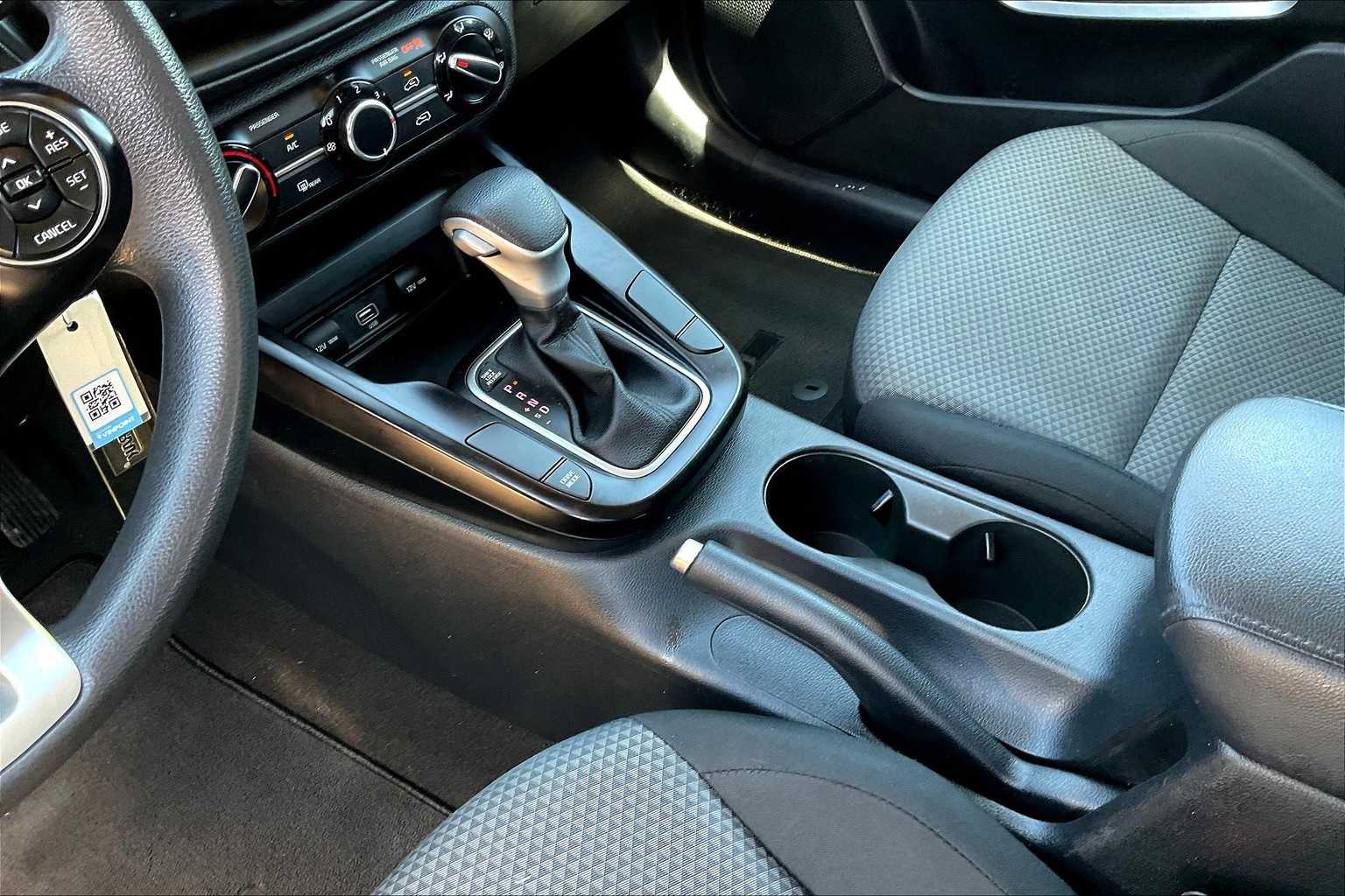Thumbnail: 2022 Kia Soul - 15
