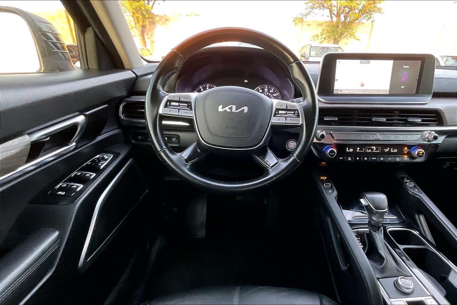 Thumbnail: 2022 Kia Telluride - 13