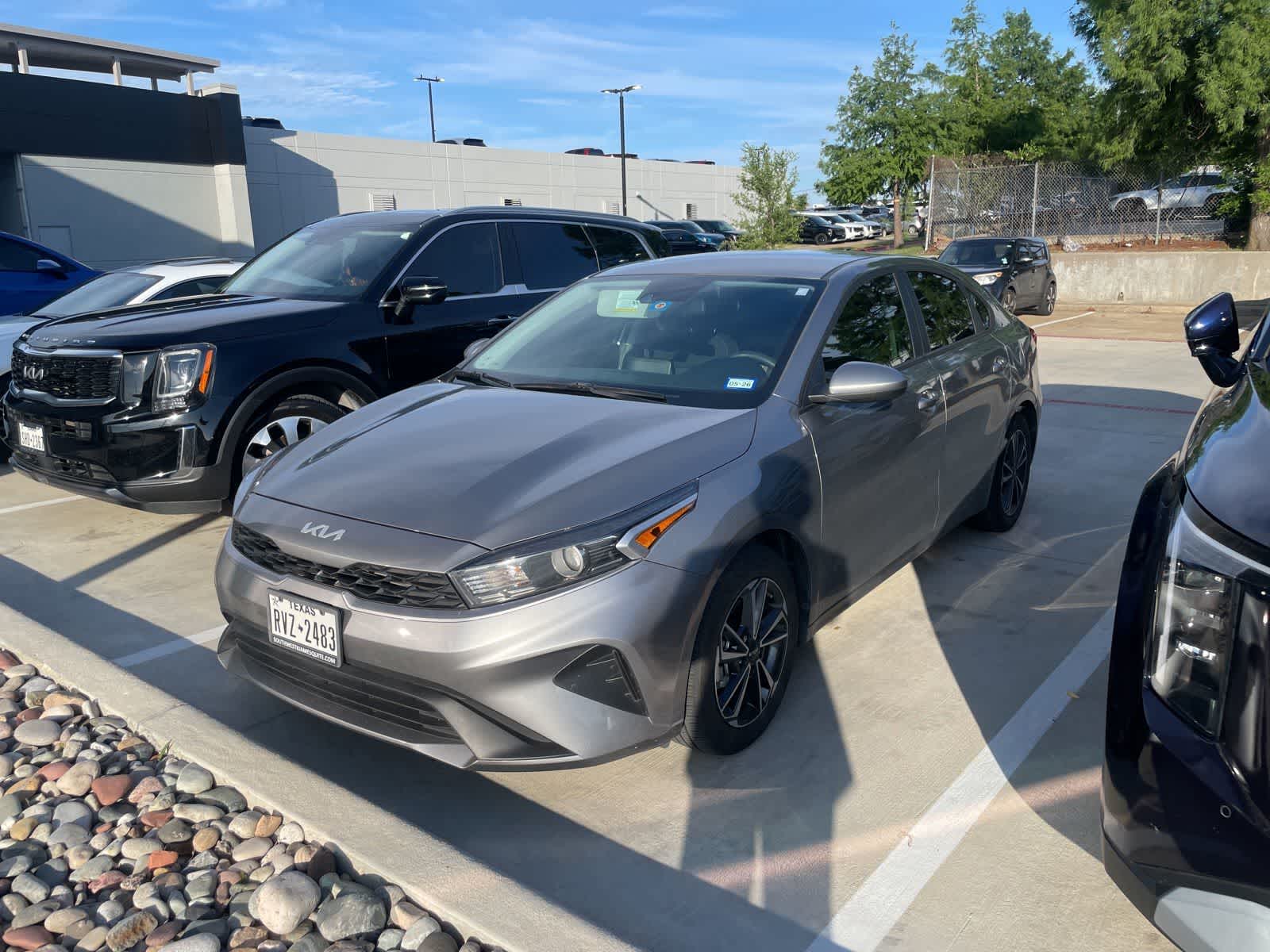 Thumbnail: 2022 Kia Forte - 2