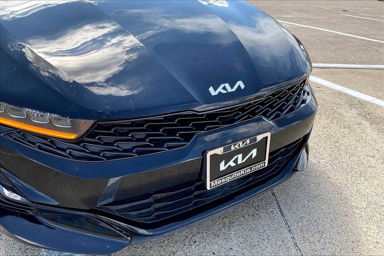 Thumbnail: 2023 Kia K5 - 32