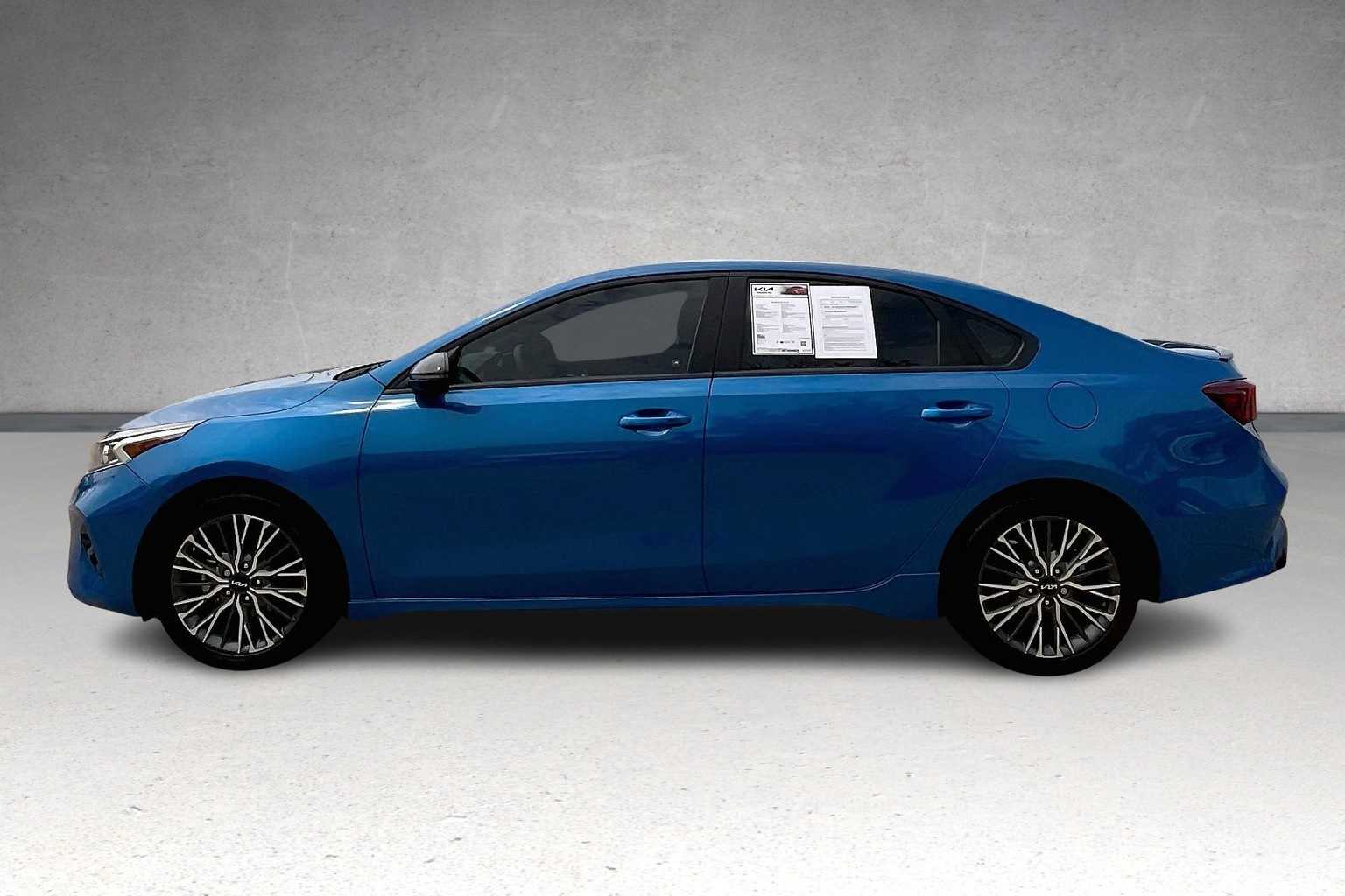 Thumbnail: 2023 Kia Forte - 3