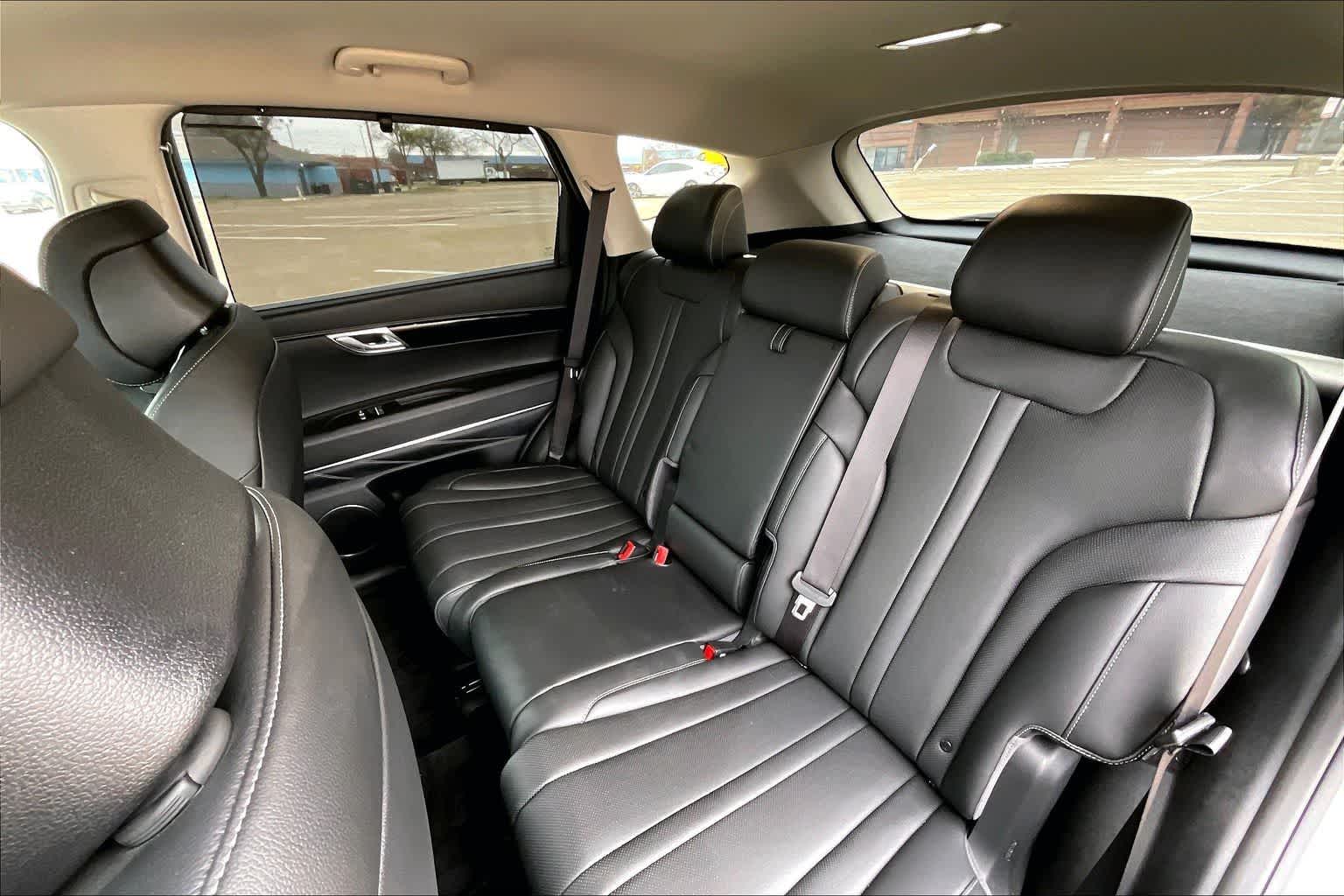 Thumbnail: 2025 Genesis GV80 - 29