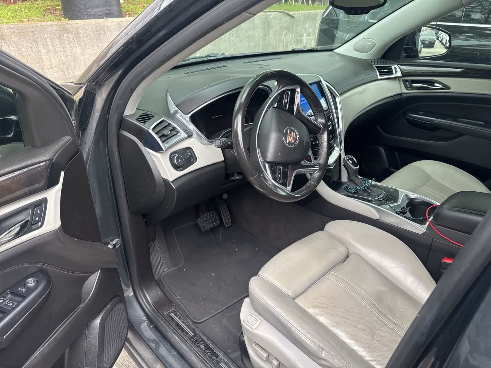 Thumbnail: 2015 Cadillac SRX - 7