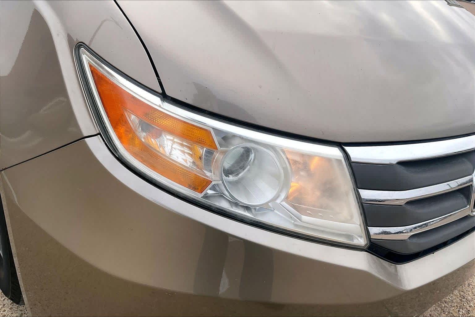 Thumbnail: 2011 Honda Odyssey - 28