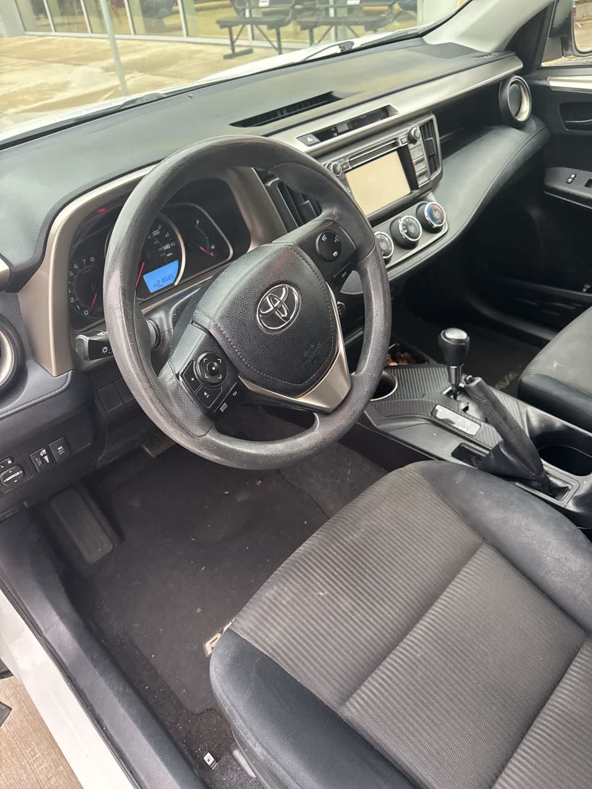 Thumbnail: 2014 Toyota RAV4 - 6