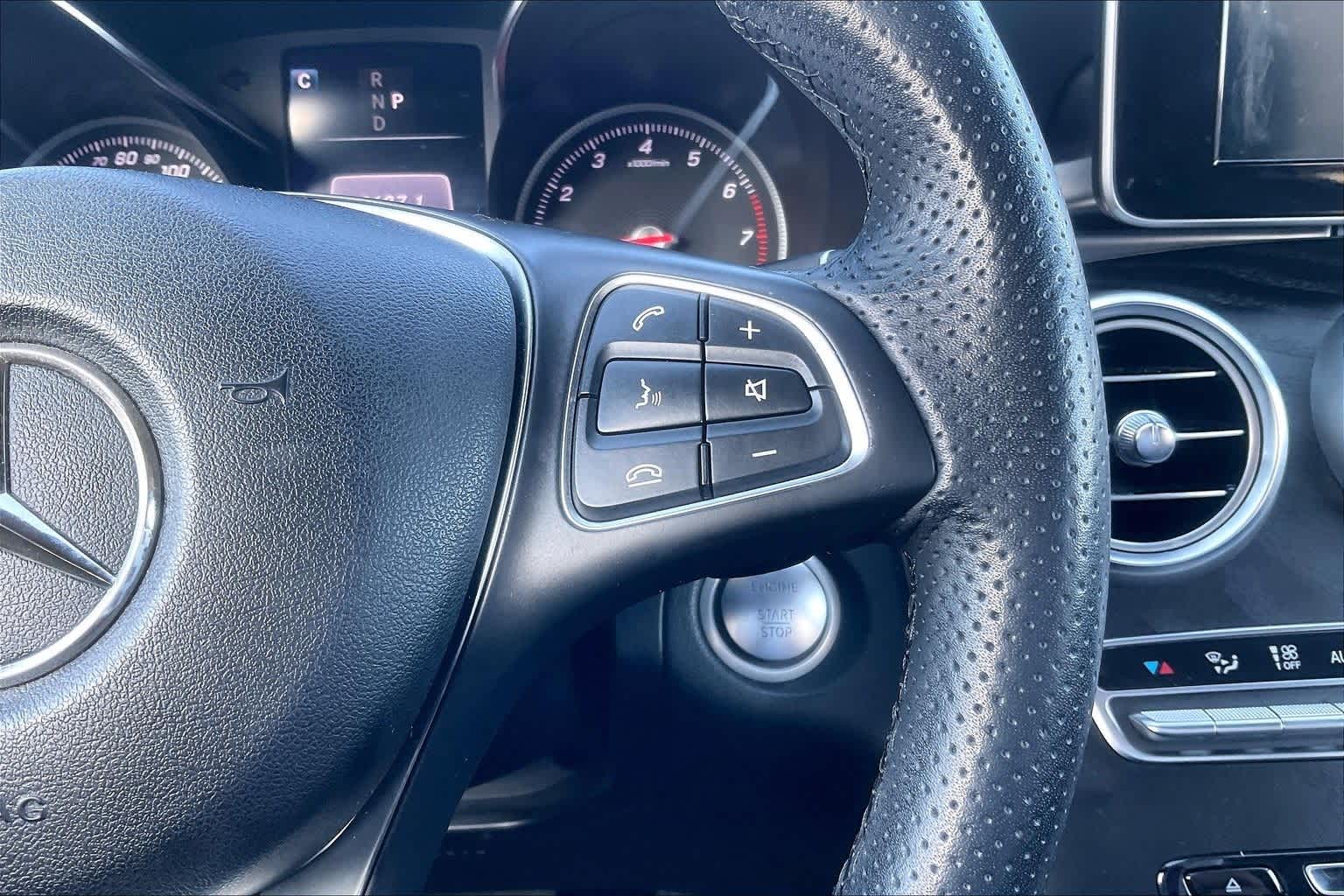 Thumbnail: 2017 Mercedes-Benz GLC - 25