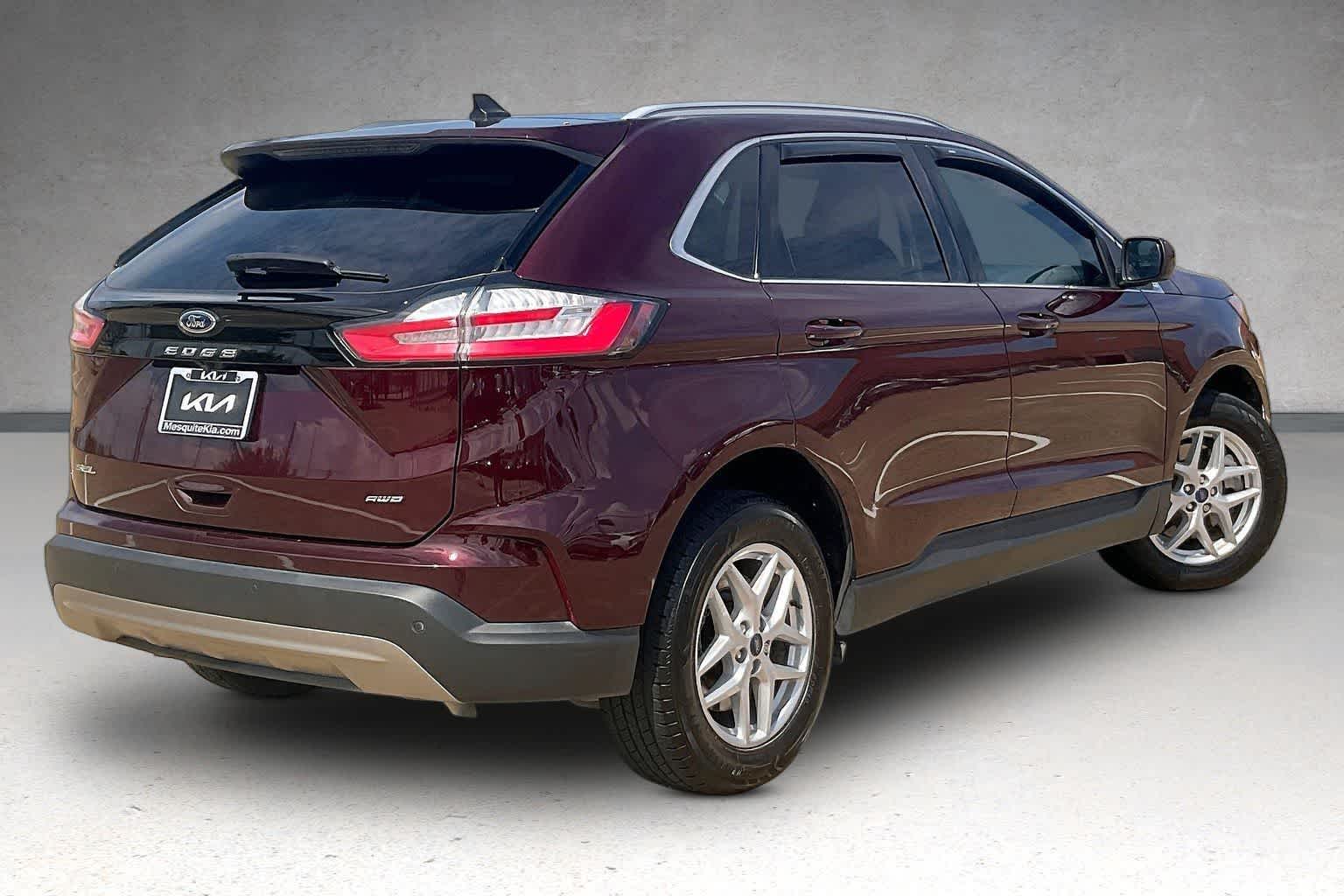 Thumbnail: 2022 Ford Edge - 21