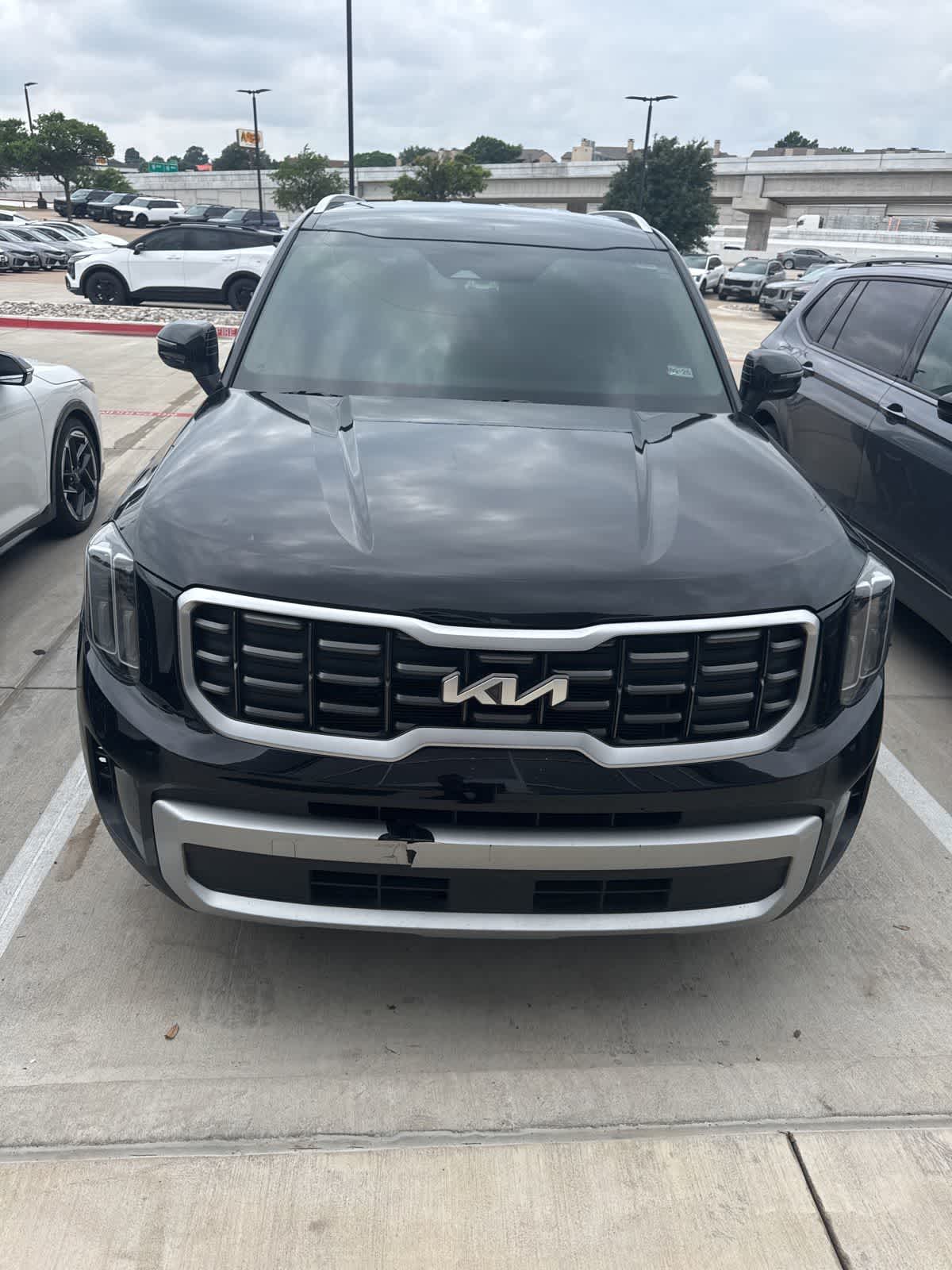 Thumbnail: 2023 Kia Telluride - 2