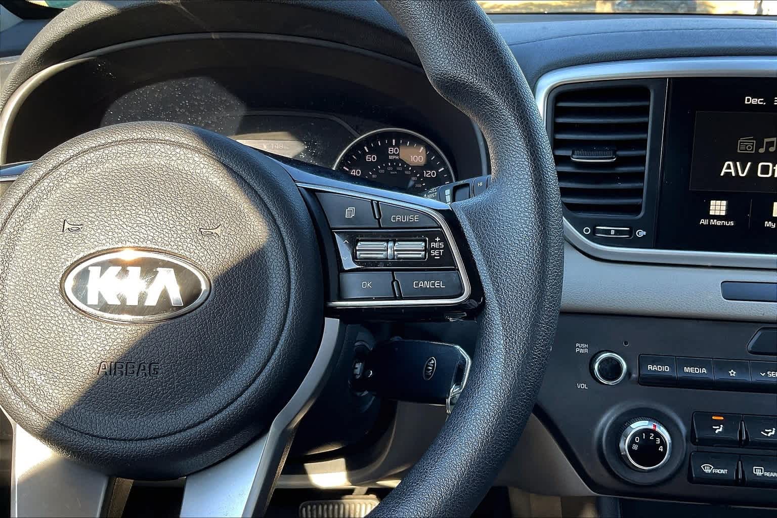 Thumbnail: 2022 Kia Sportage - 25