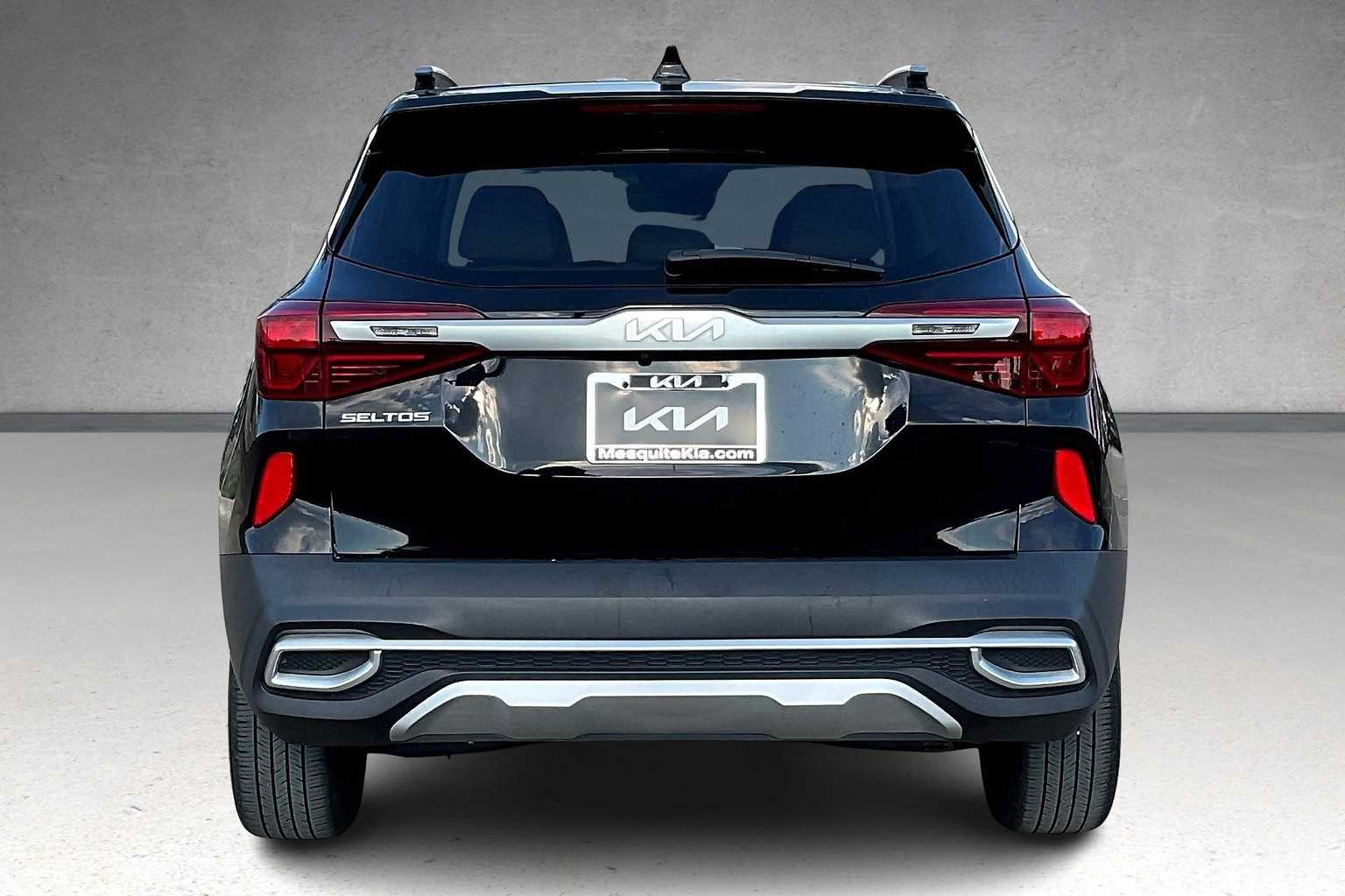 Thumbnail: 2022 Kia Seltos - 5