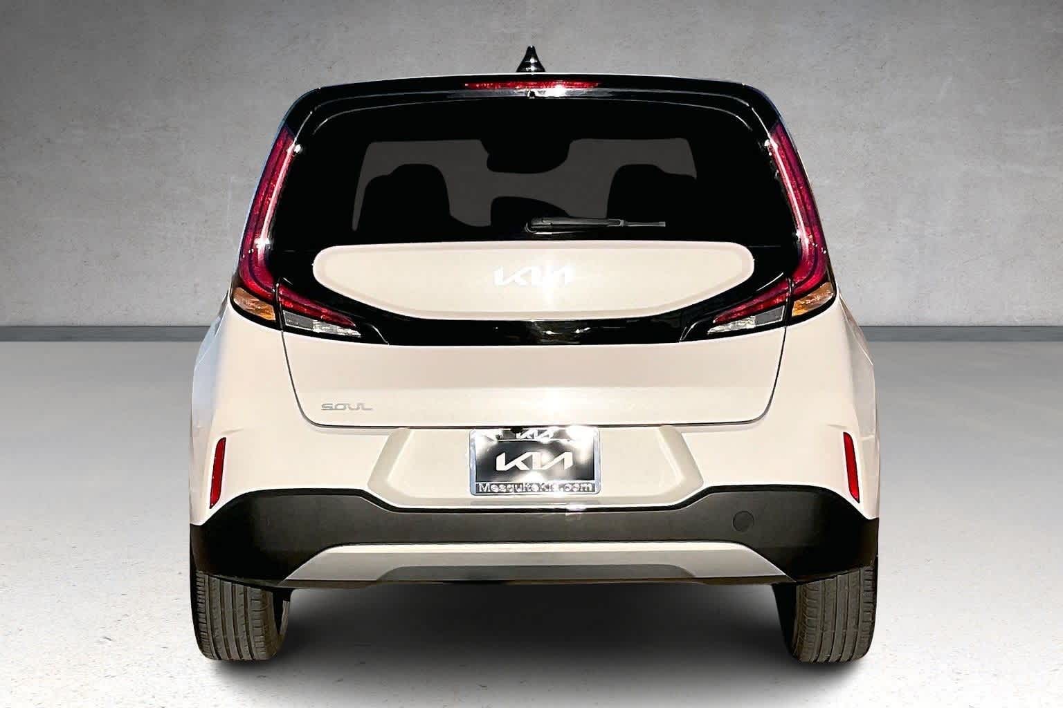 Thumbnail: 2023 Kia Soul - 5