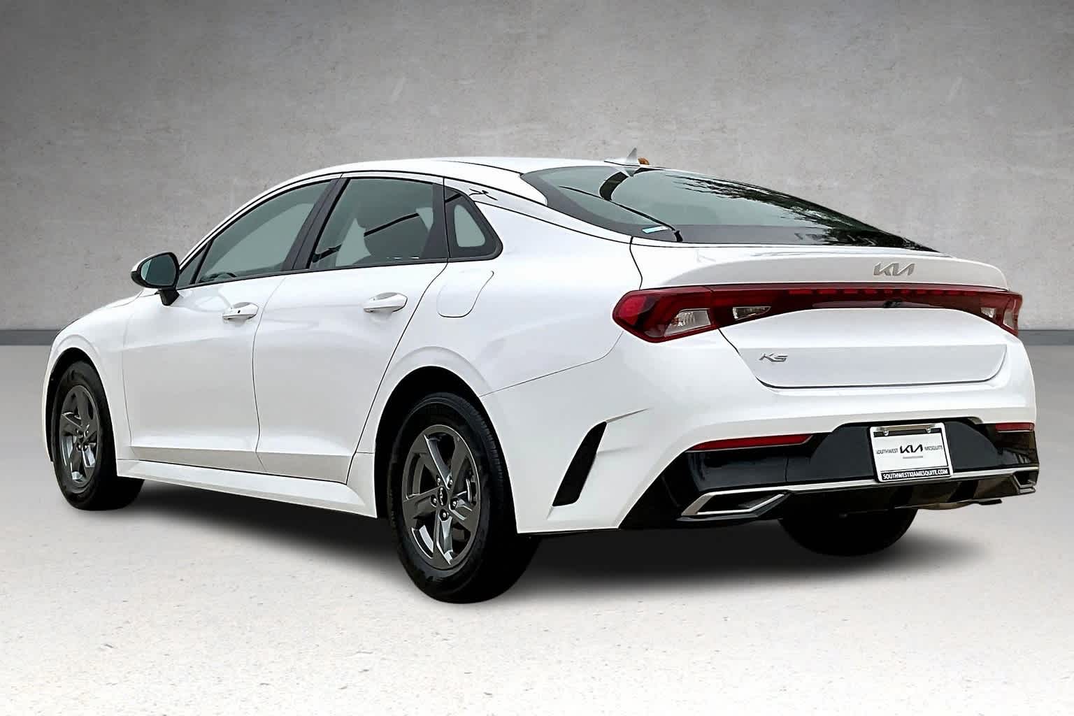 Thumbnail: 2022 Kia K5 - 4