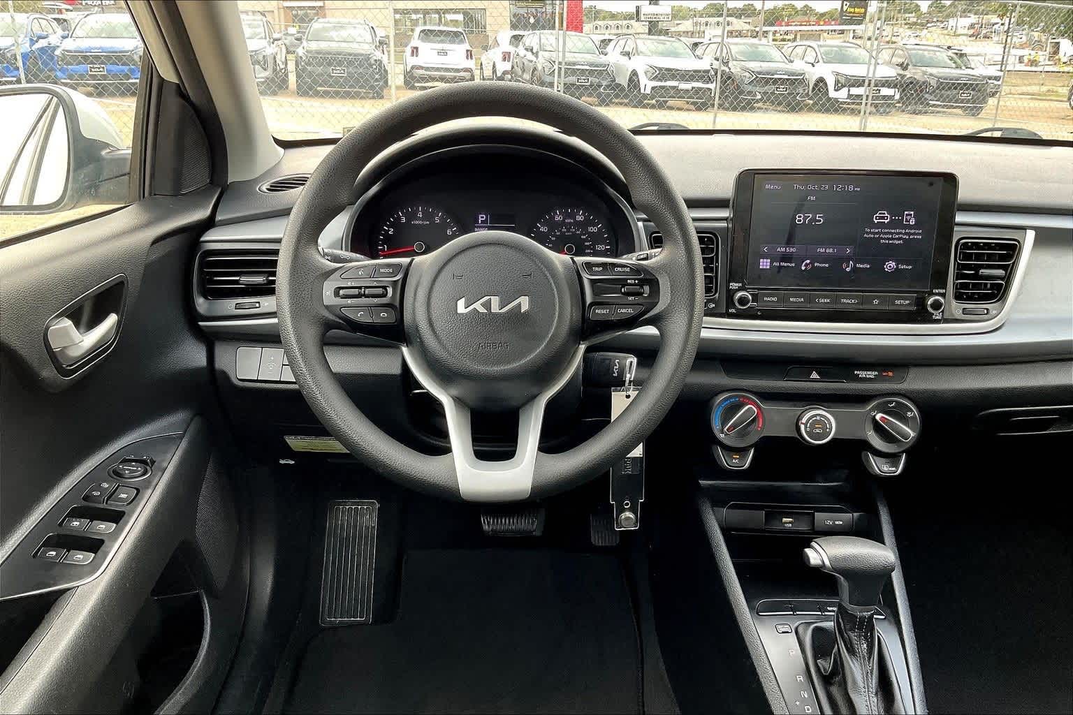Thumbnail: 2022 Kia Rio - 13