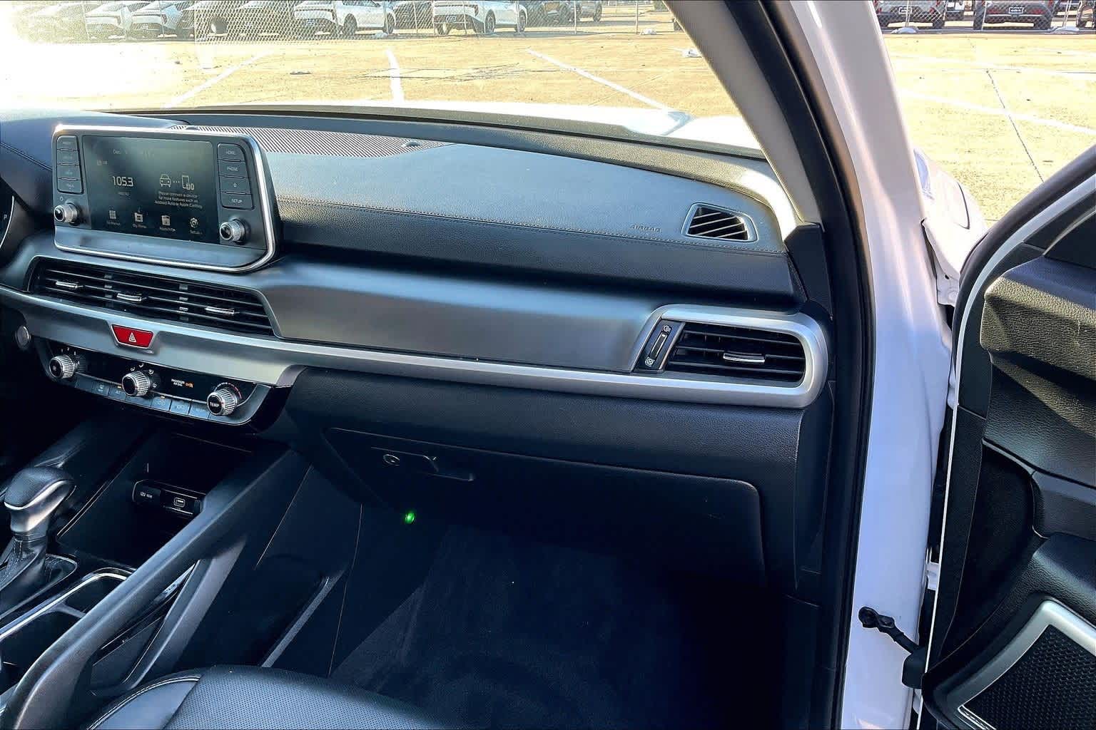 Thumbnail: 2021 Kia Telluride - 23