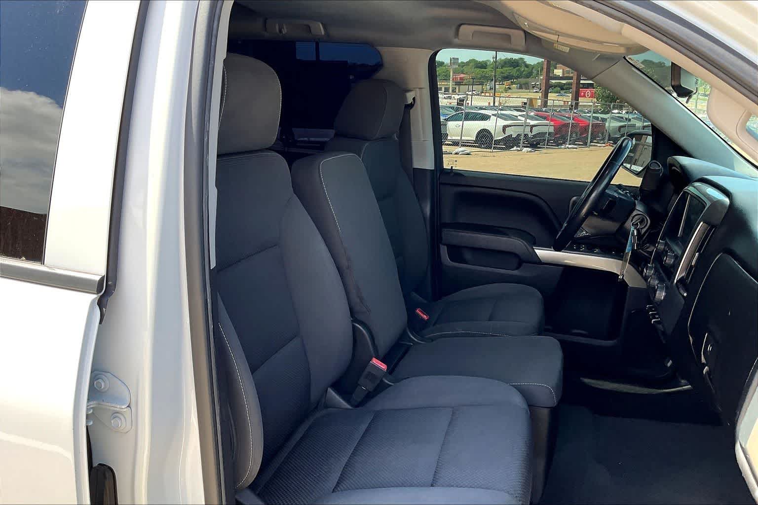 Thumbnail: 2018 Chevrolet Silverado 1500 - 13