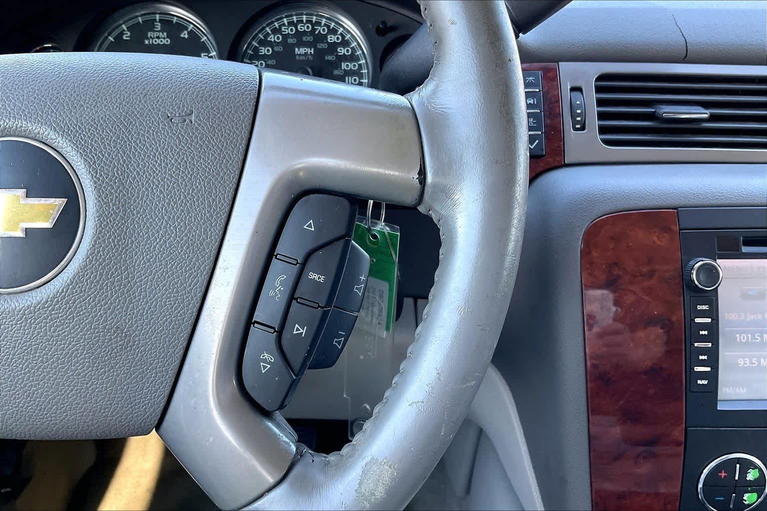 Thumbnail: 2013 Chevrolet Suburban - 25