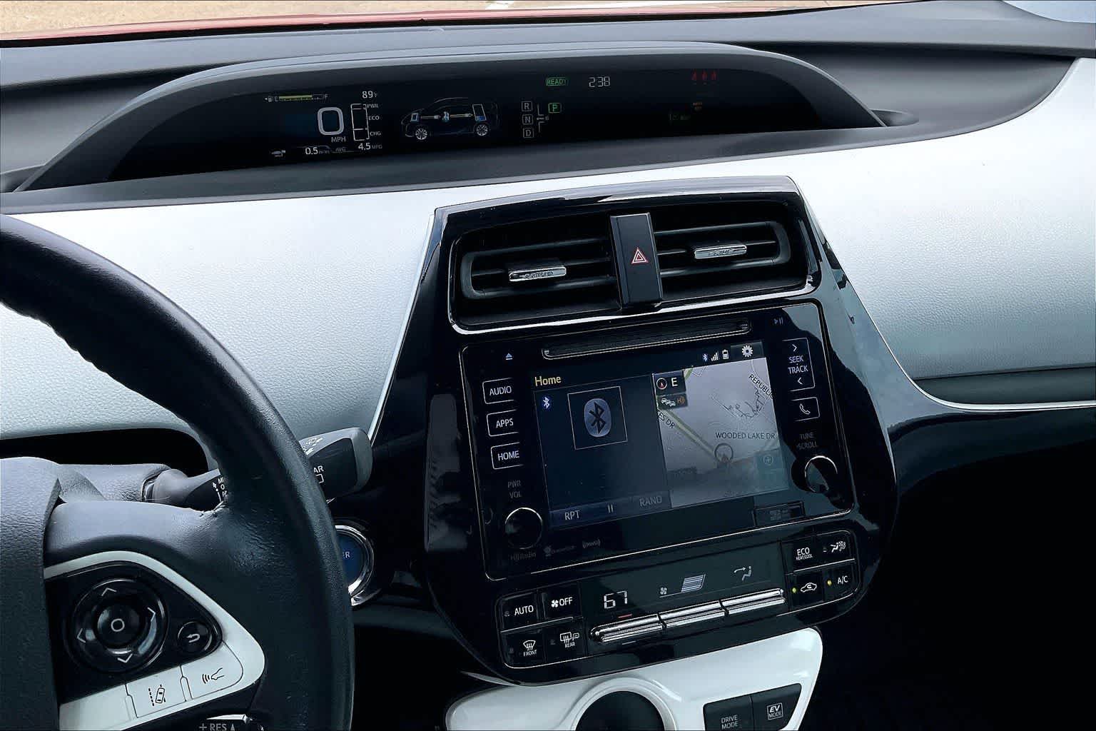 Thumbnail: 2017 Toyota Prius - 15