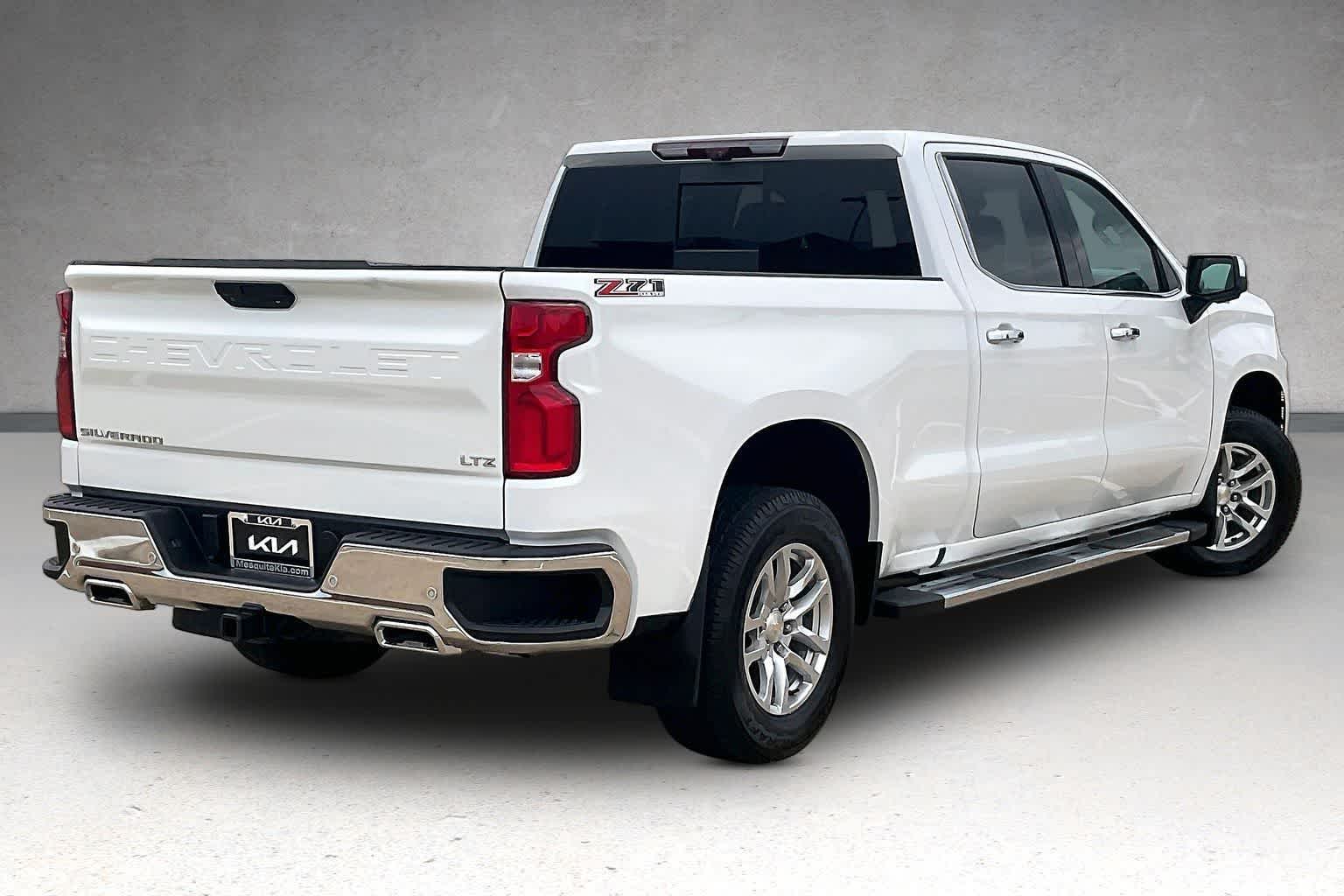 Thumbnail: 2021 Chevrolet Silverado 1500 - 22