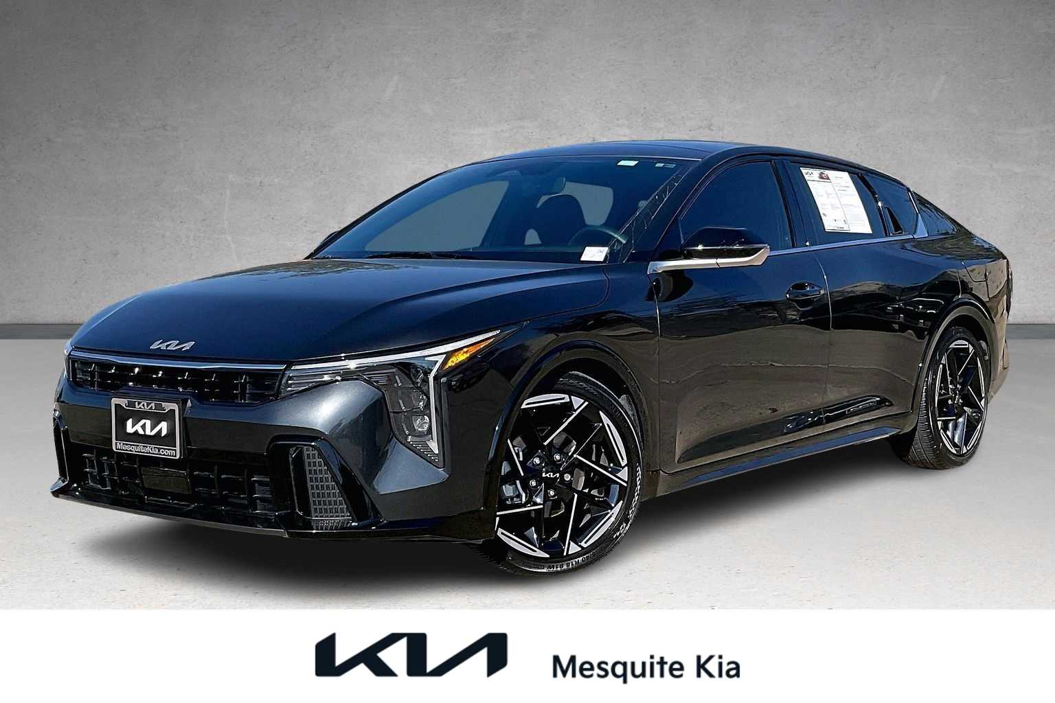 2025 Kia K4 GT-Line's photo