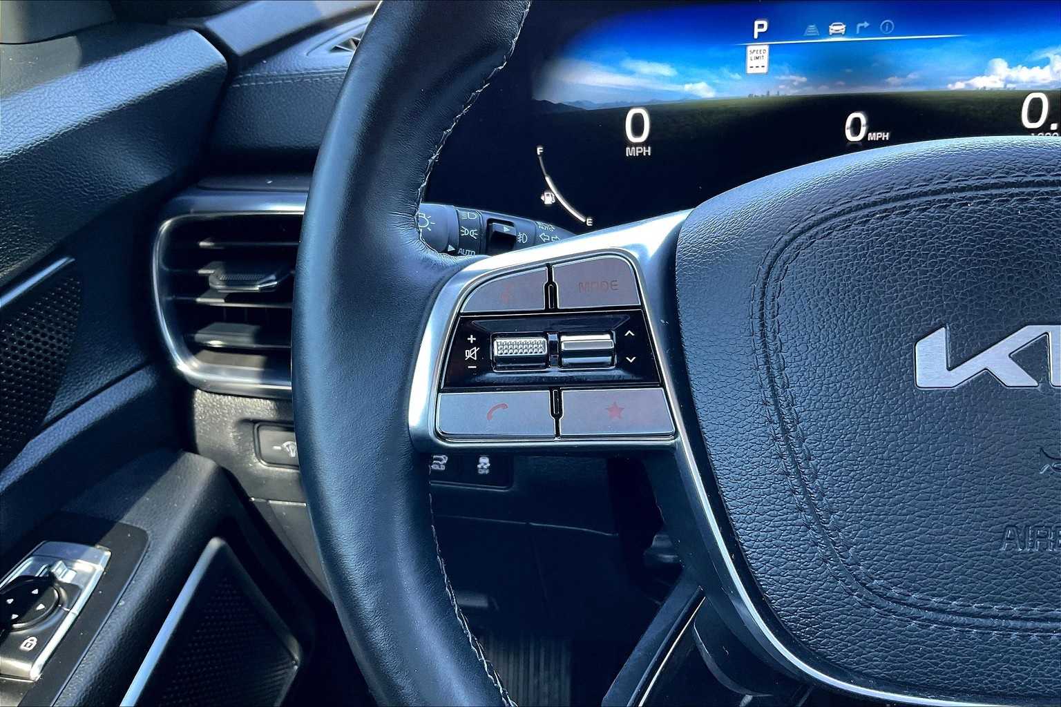 Thumbnail: 2024 Kia Telluride - 24