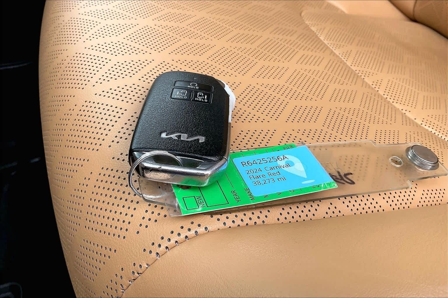 Thumbnail: 2024 Kia Carnival - 18