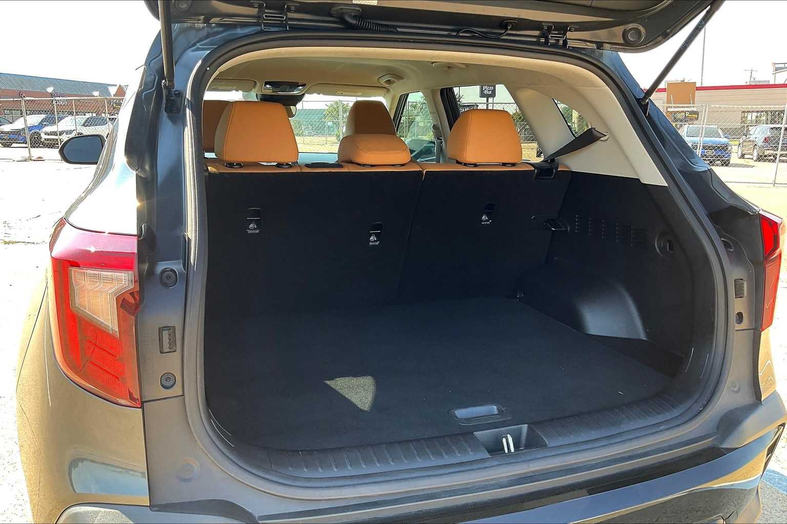 Thumbnail: 2024 Kia Seltos - 18