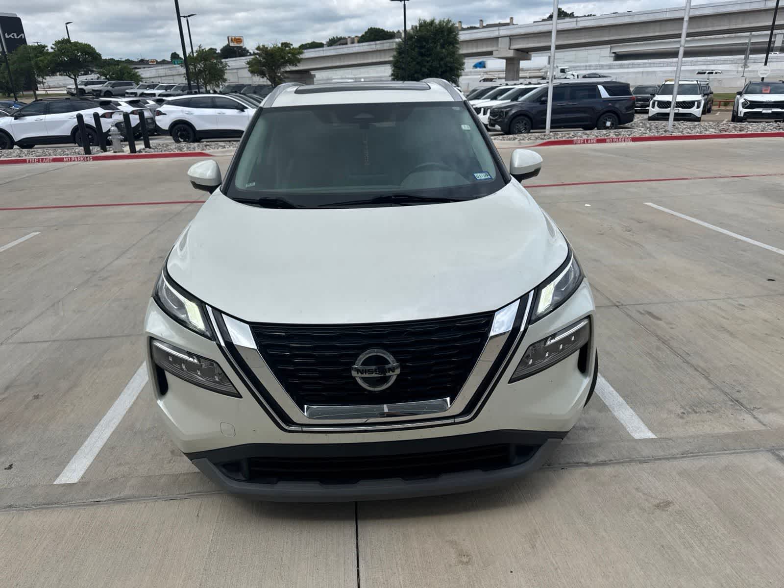 Thumbnail: 2021 Nissan Rogue - 2