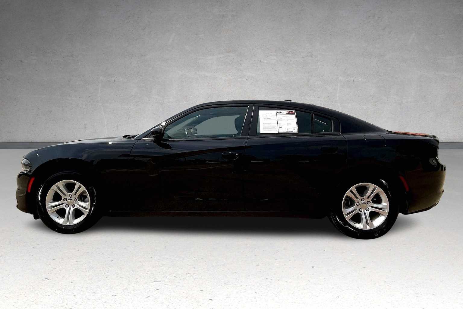 2023 Dodge Charger SXT photo 2