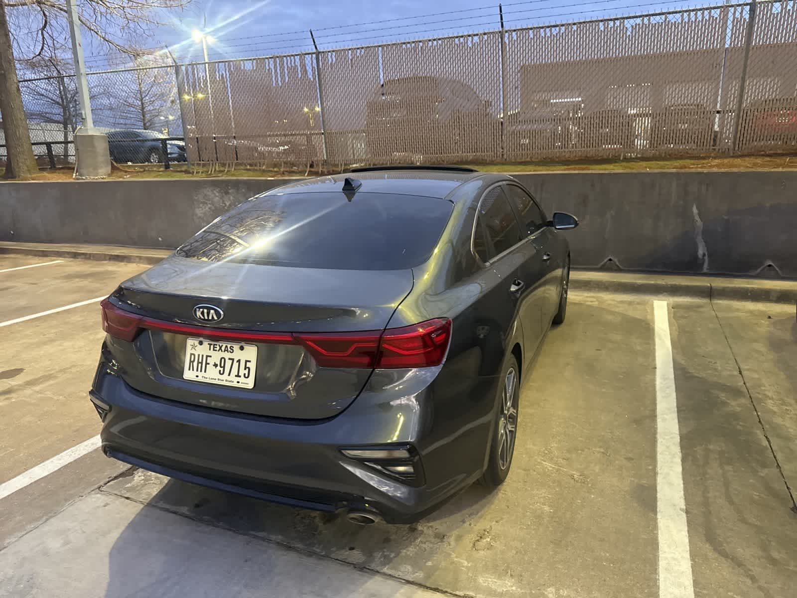 Thumbnail: 2021 Kia Forte - 4