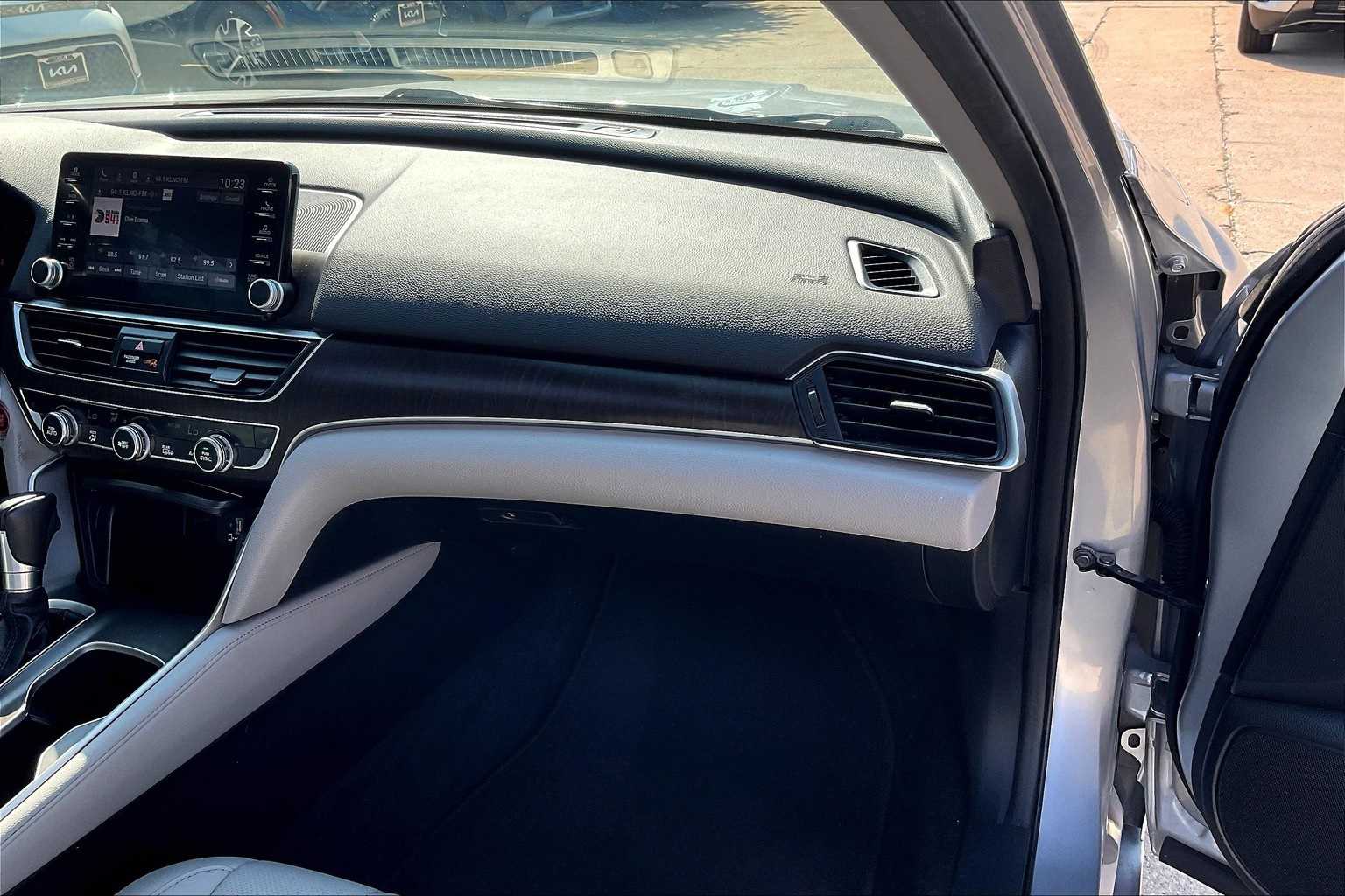 Thumbnail: 2019 Honda Accord - 23