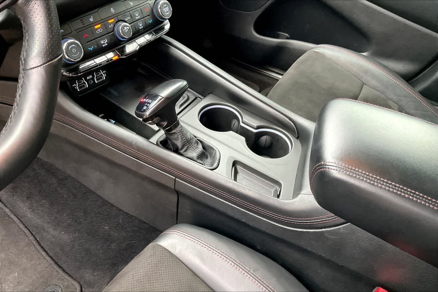 Thumbnail: 2022 Dodge Durango - 16