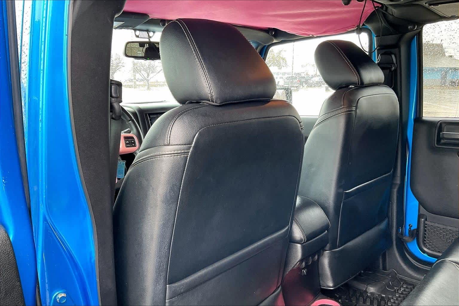 Thumbnail: 2016 Jeep Wrangler - 11