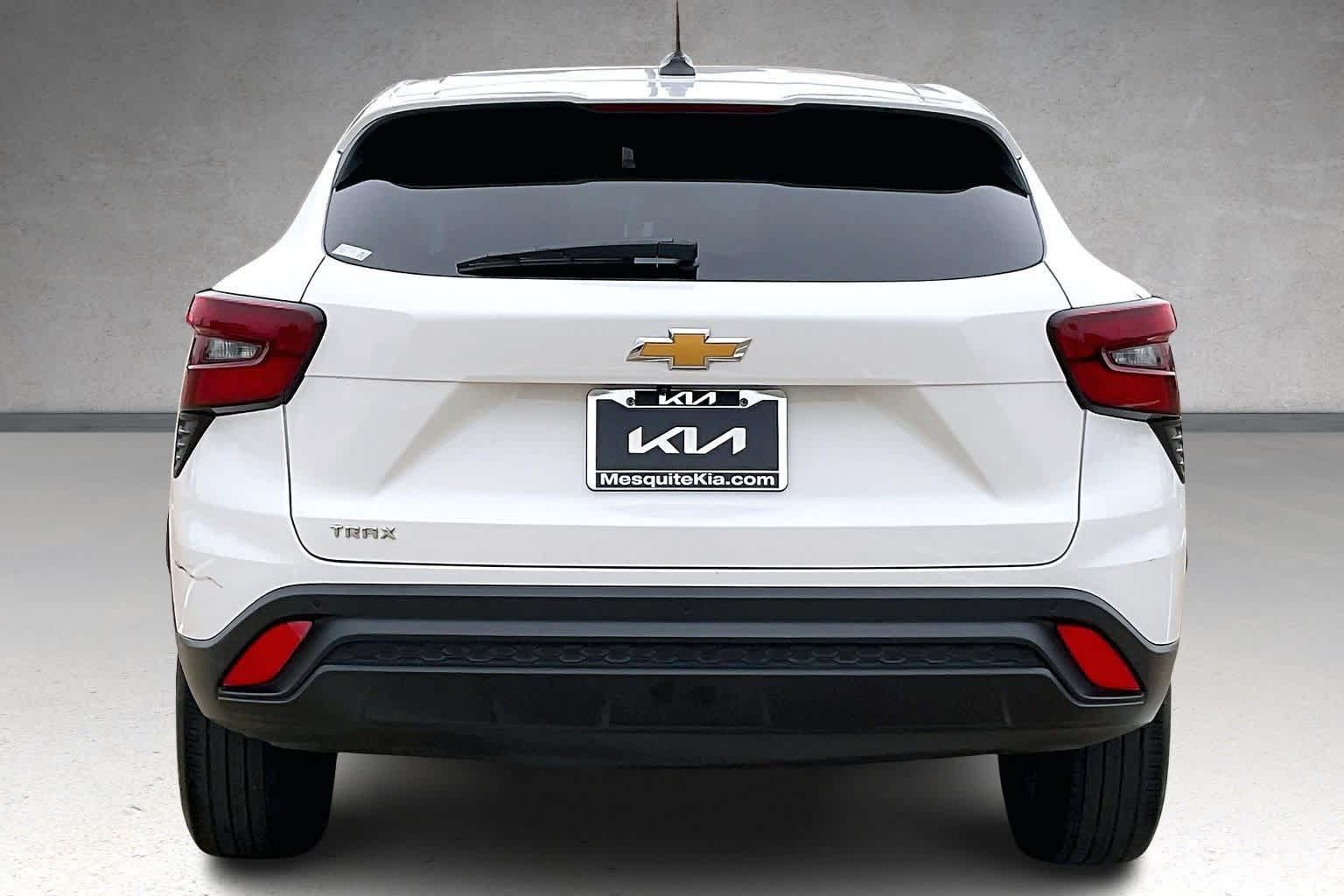 Thumbnail: 2024 Chevrolet Trax - 5