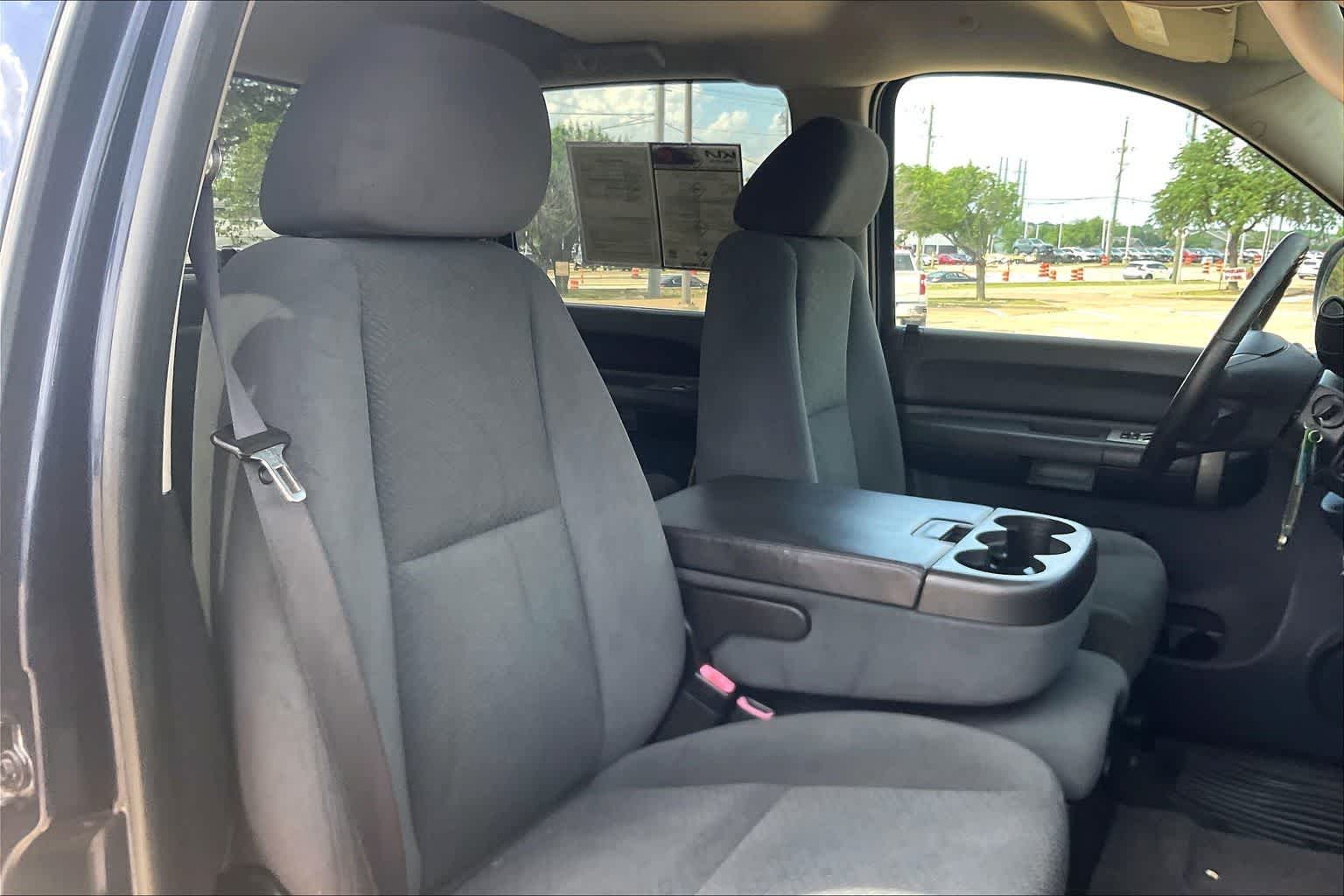 Thumbnail: 2008 Chevrolet Silverado 1500 - 12