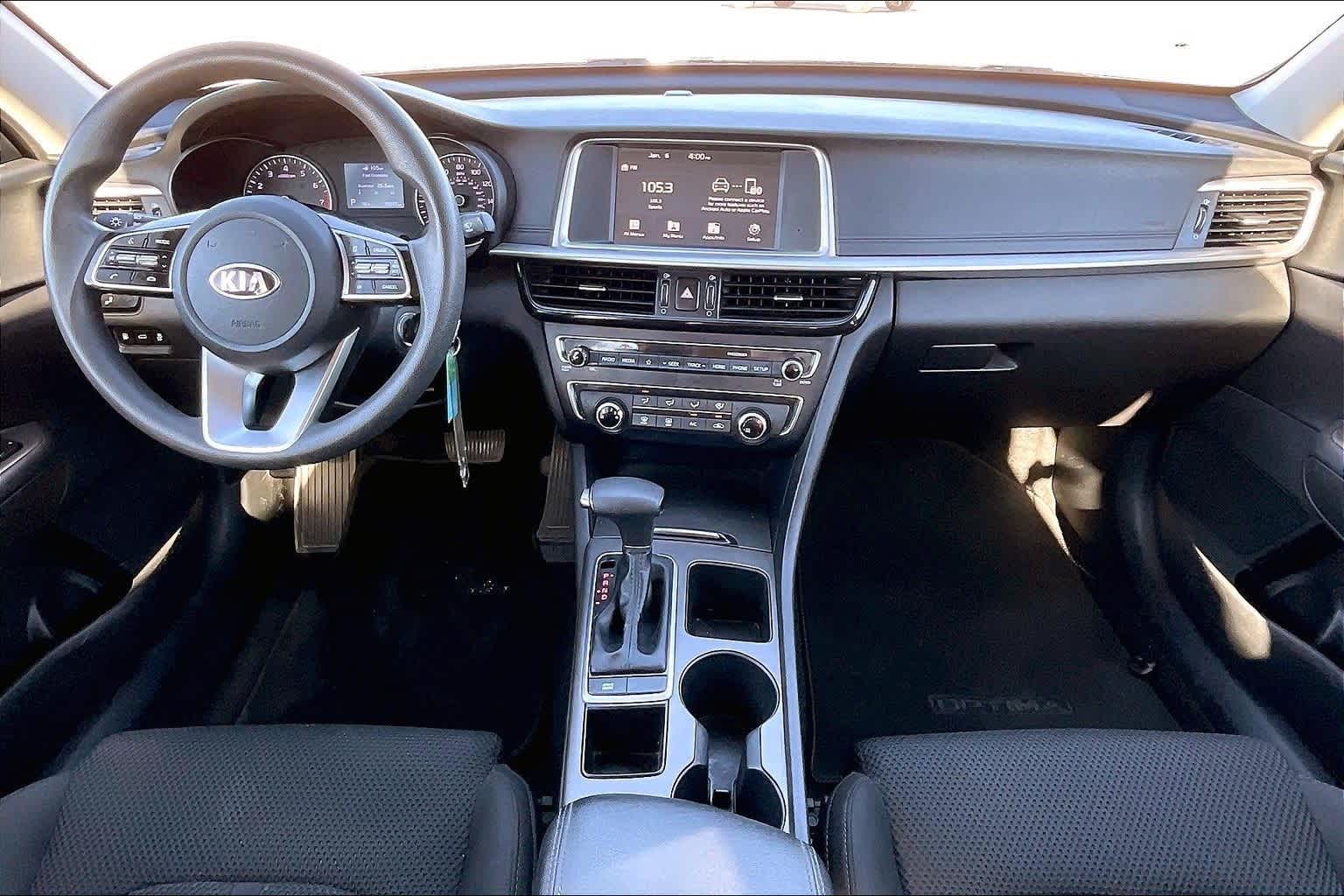 Thumbnail: 2020 Kia Optima - 10